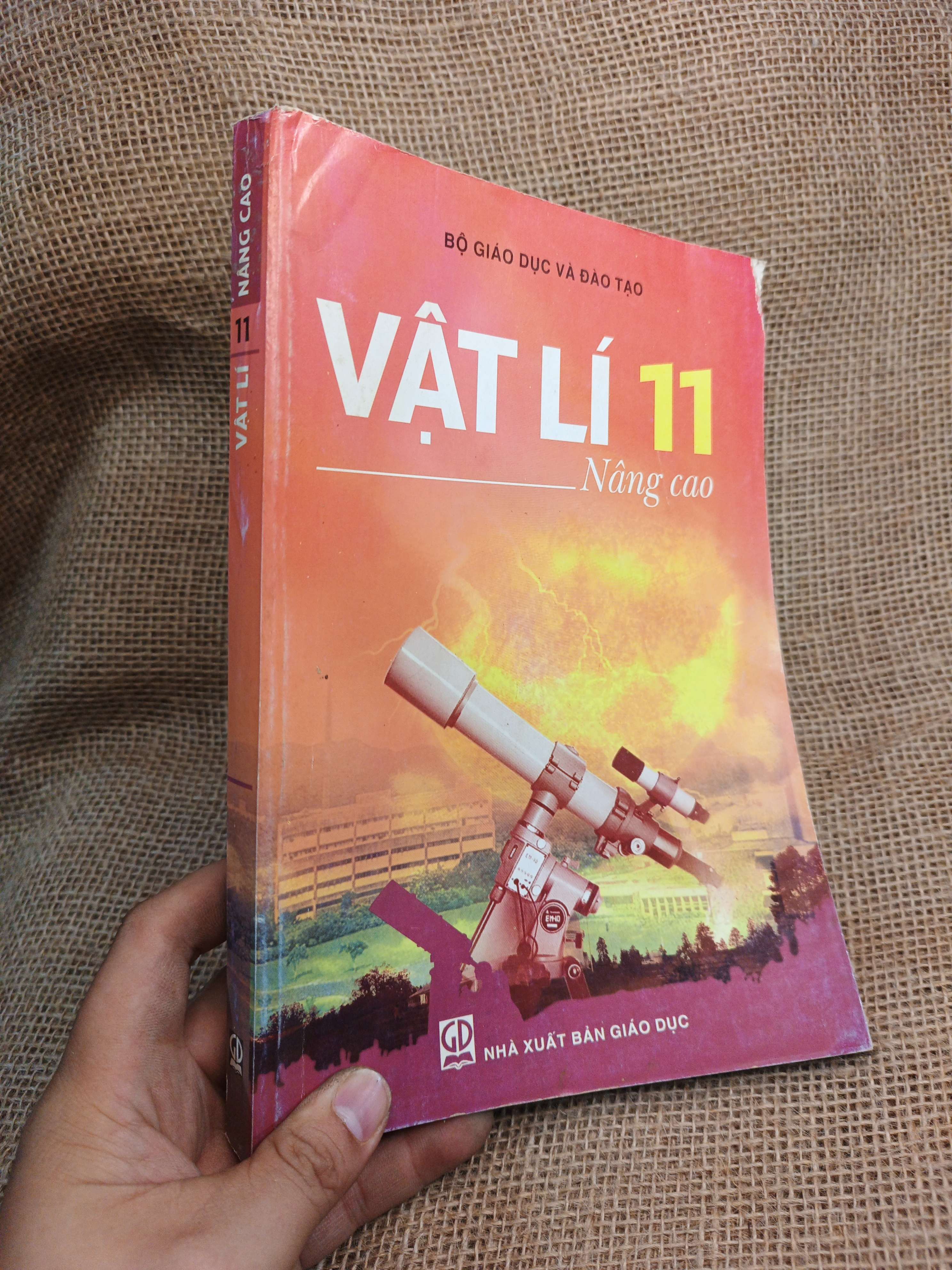 Vật lí 11 nâng cao 2007 mới 80% (Sách giáo khoa - giáo trình) HCM060526