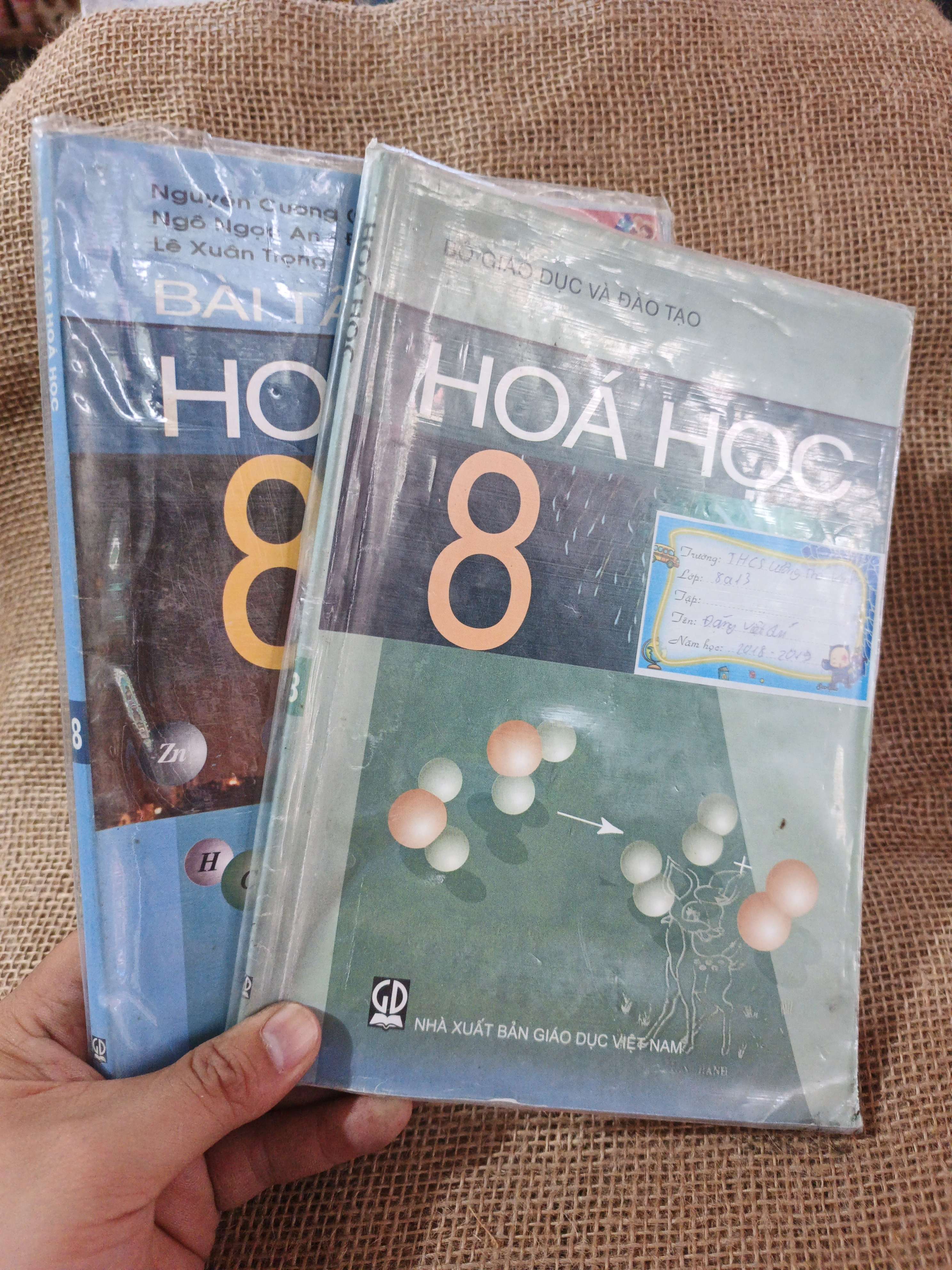 Combo Hoá học và Bài tập Hoá học 8 2018 mới 80% (Sách giáo khoa - giáo trình) HCM060526