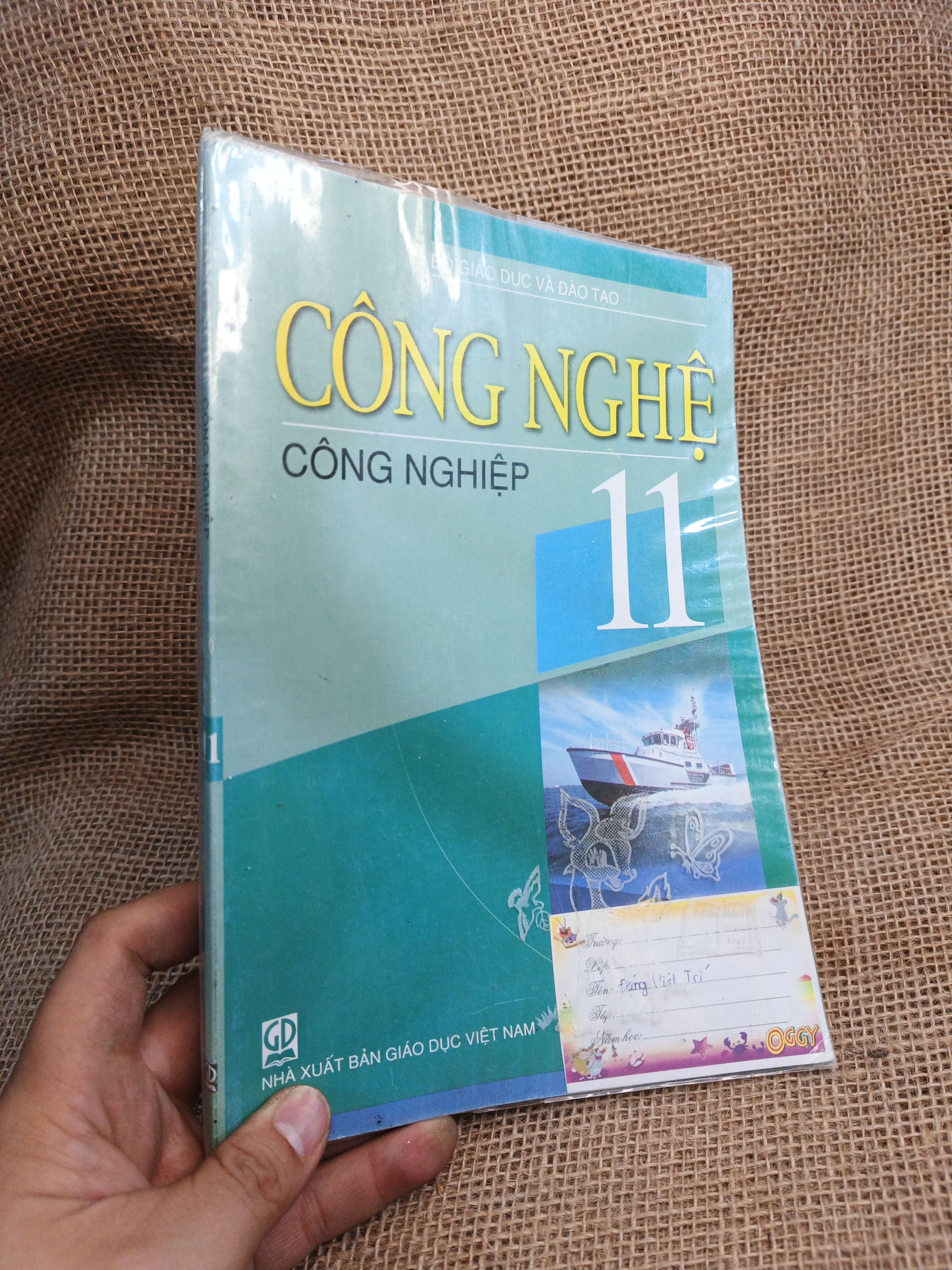 Công nghệ 11: Công nghiệp 2020 mới 80% (Sách giáo khoa - giáo trình) HCM060526