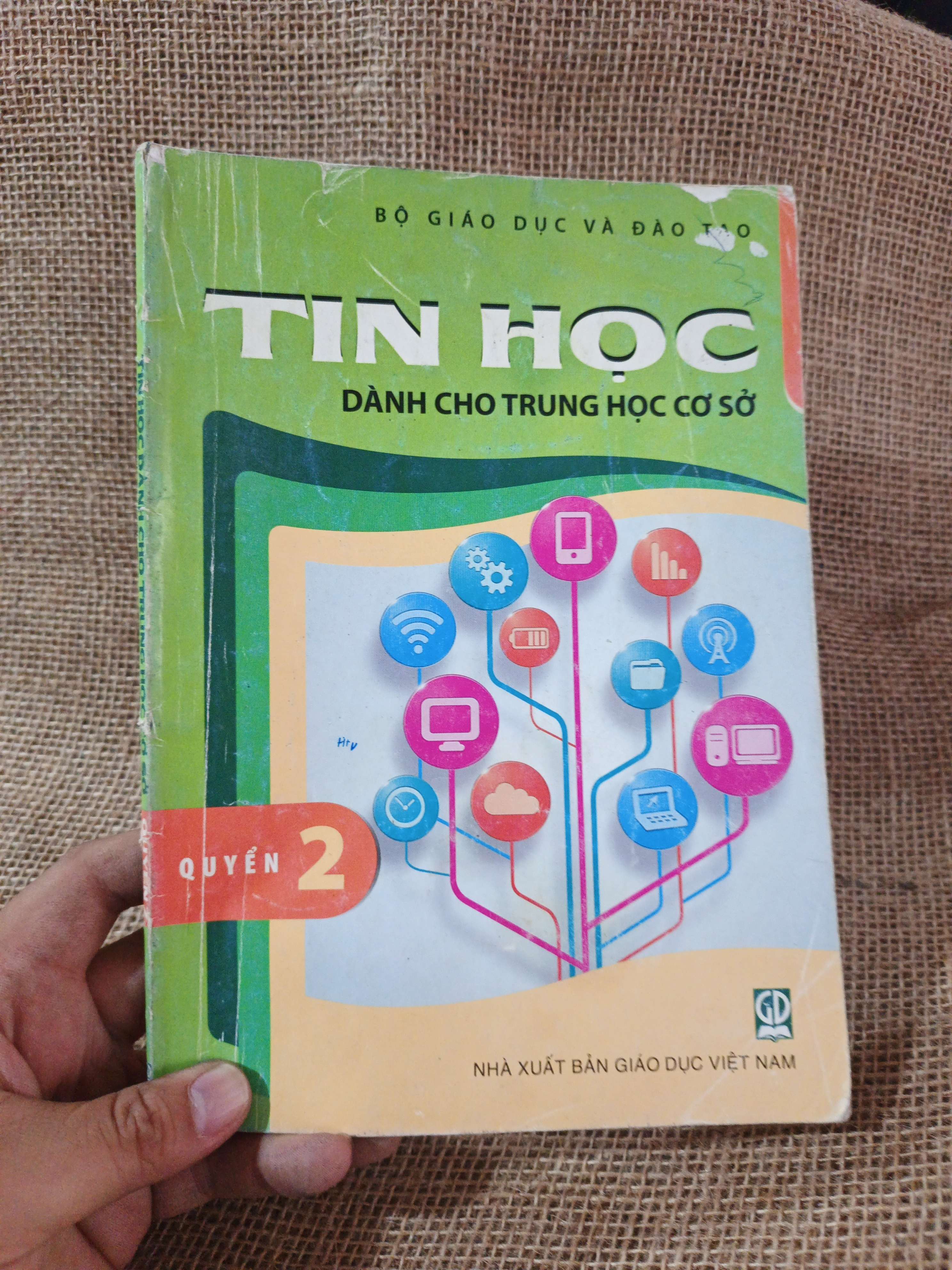 Tin học dành cho THCS quyển 2 2017 mới 80% (Sách giáo khoa - giáo trình) HCM060526