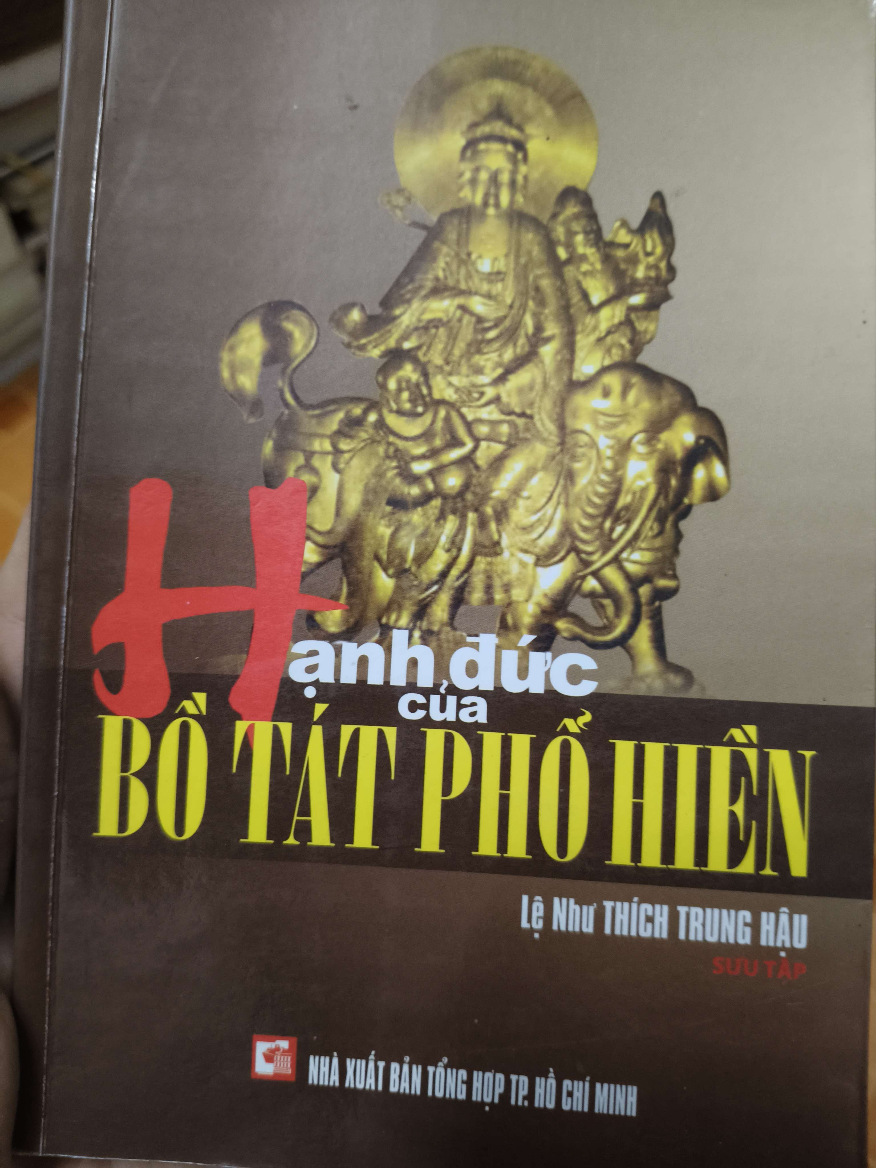 Hạnh đức của bồ tát phổ hiền - 2012 - 286 trang (Phật giáo) ANTQ060526