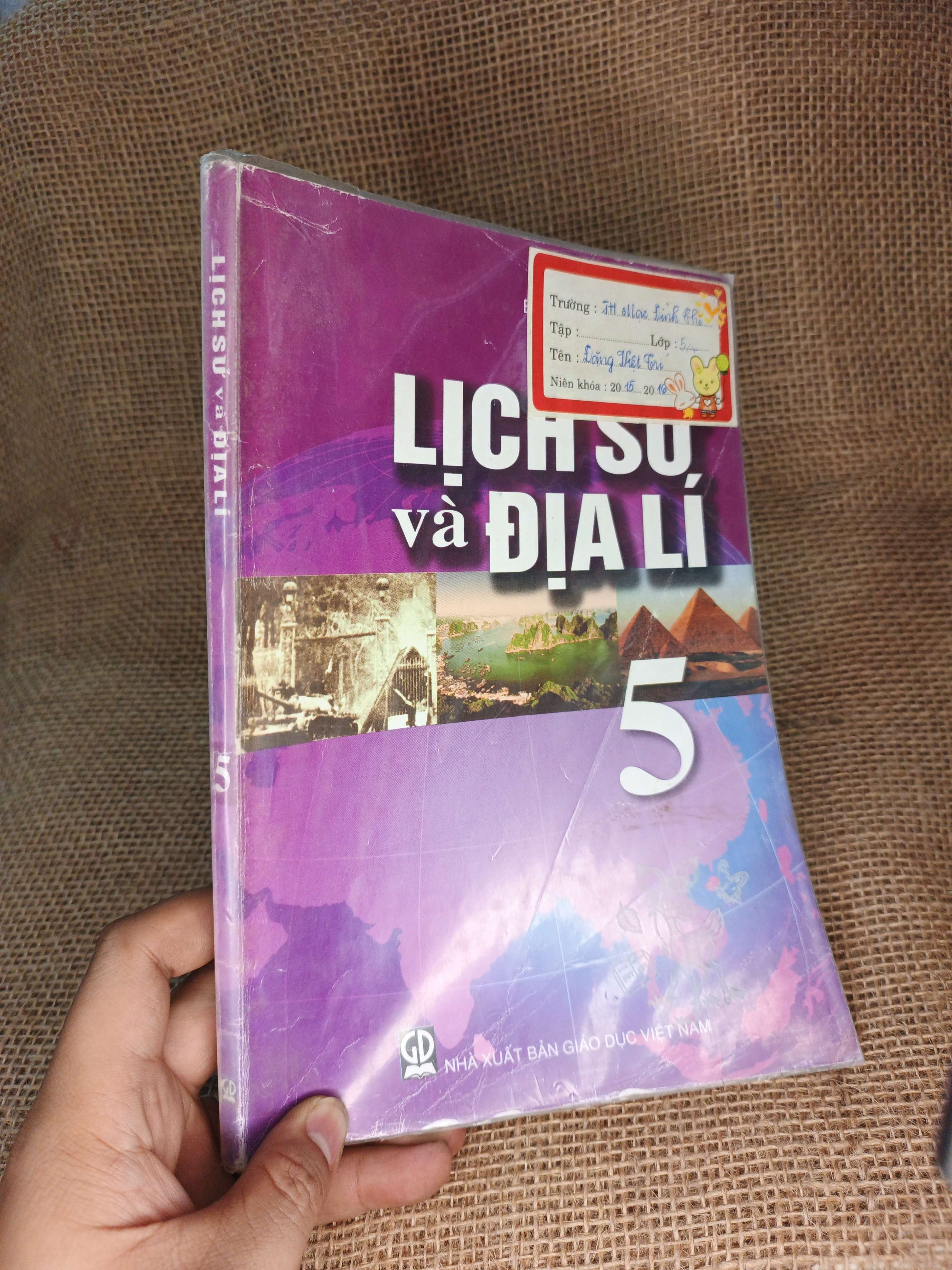Lịch sử và địa lý 5 2014 mới 80% (Sách giáo khoa - giáo trình) HCM060526