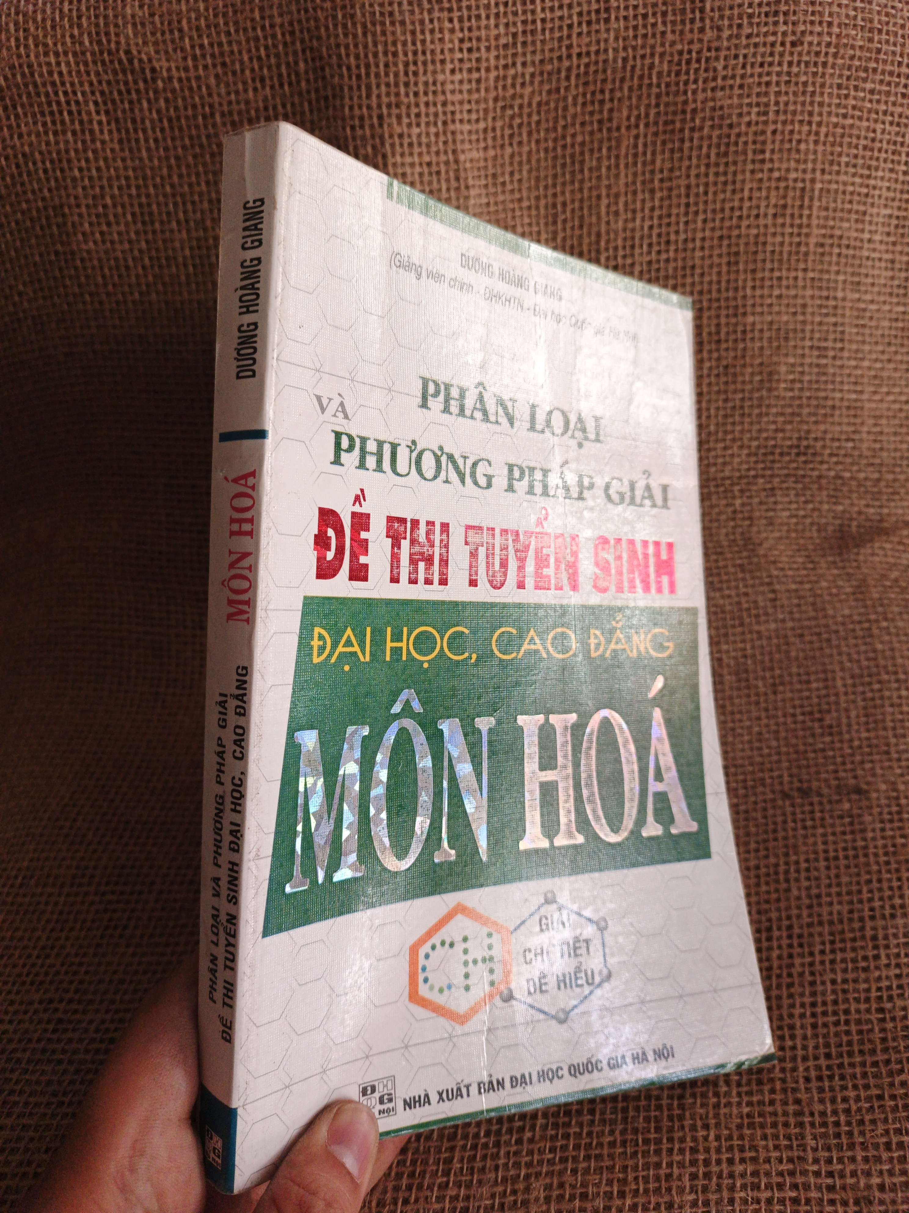Phân loại và phương pháp giải đề thi tuyển sinh Đại học, Cao đẳng môn Hoá 2010 mới 80% (Sách giáo khoa - giáo trình) HCM060526
