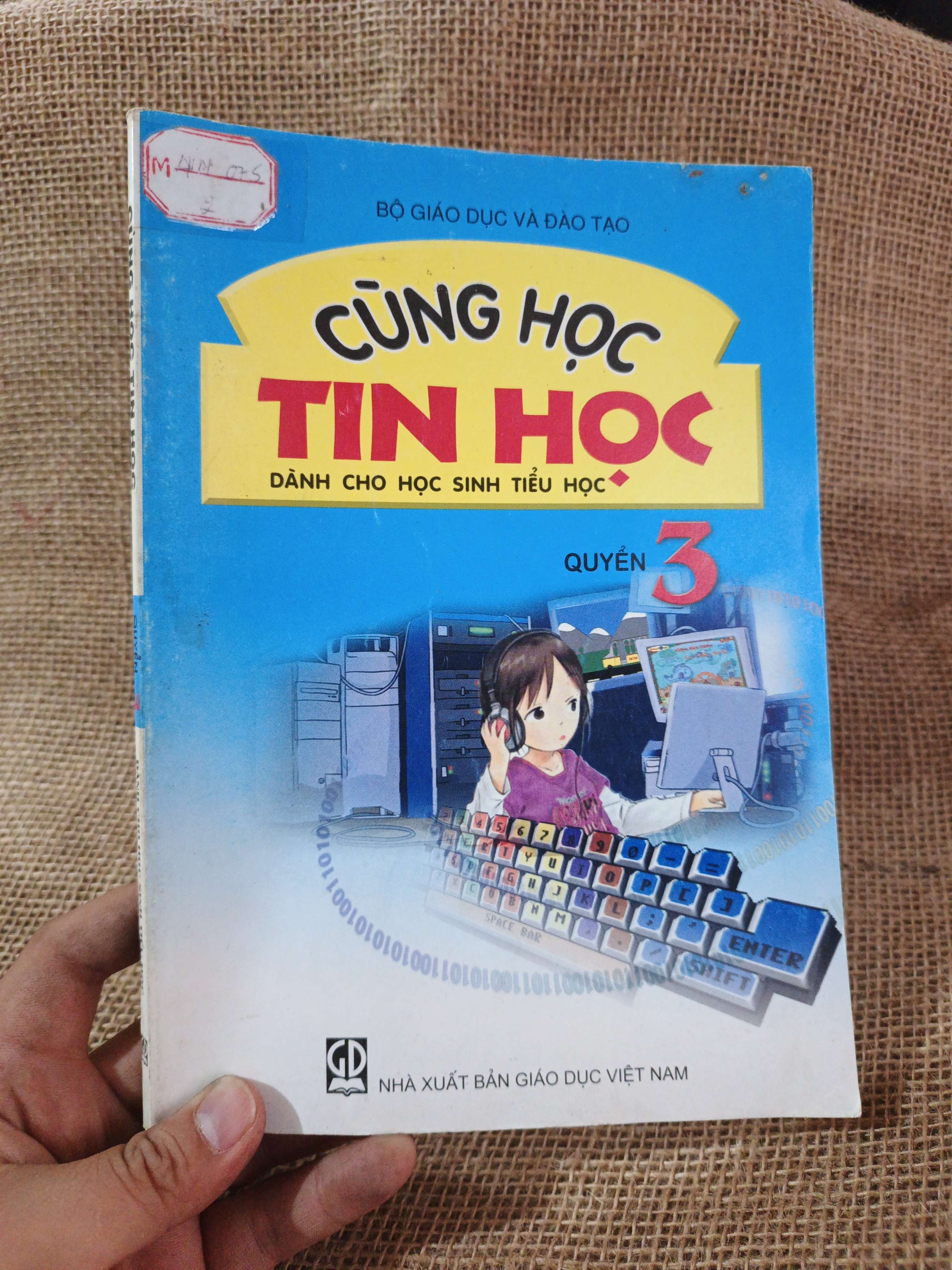 Cùng học Tin học quyển 3 2010 mới 80% (Sách giáo khoa - giáo trình) HCM060526