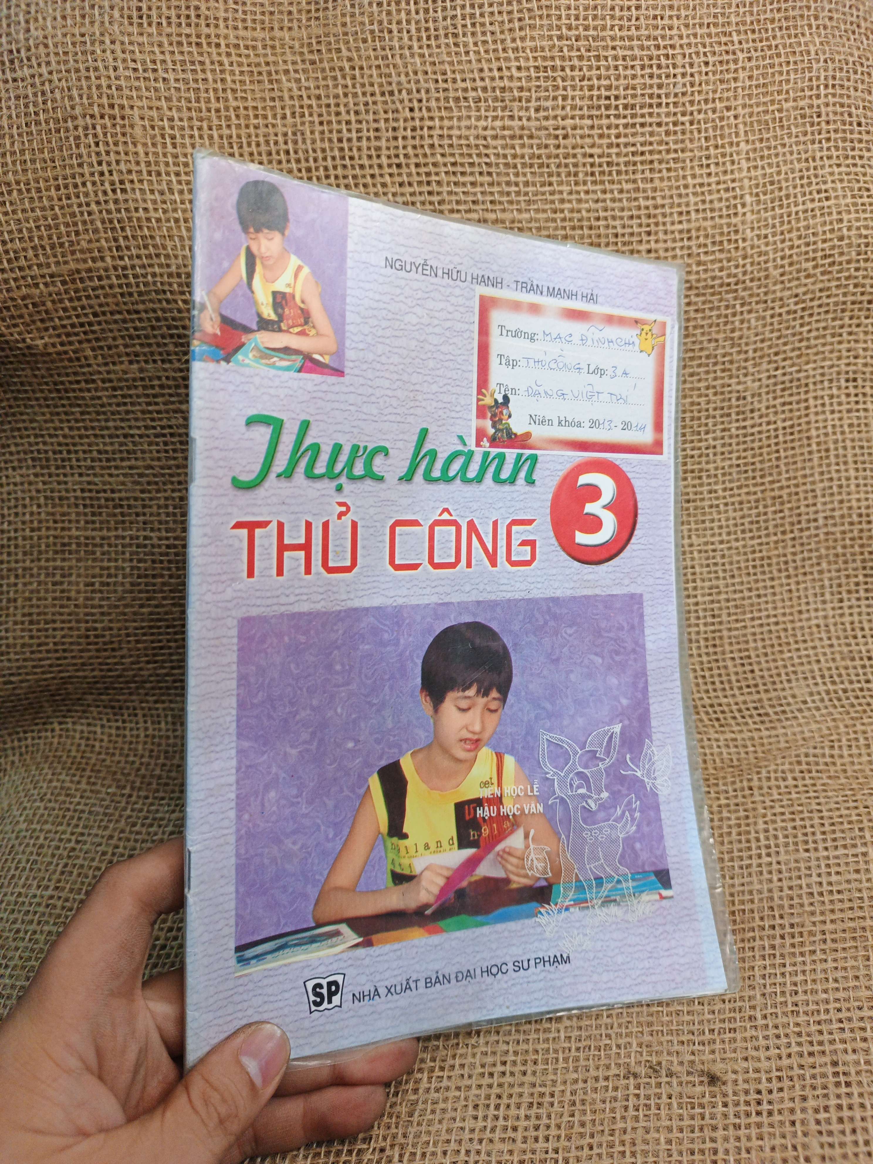 Thực hành thủ công 3 2013 mới 80% (Sách giáo khoa - giáo trình) HCM060526