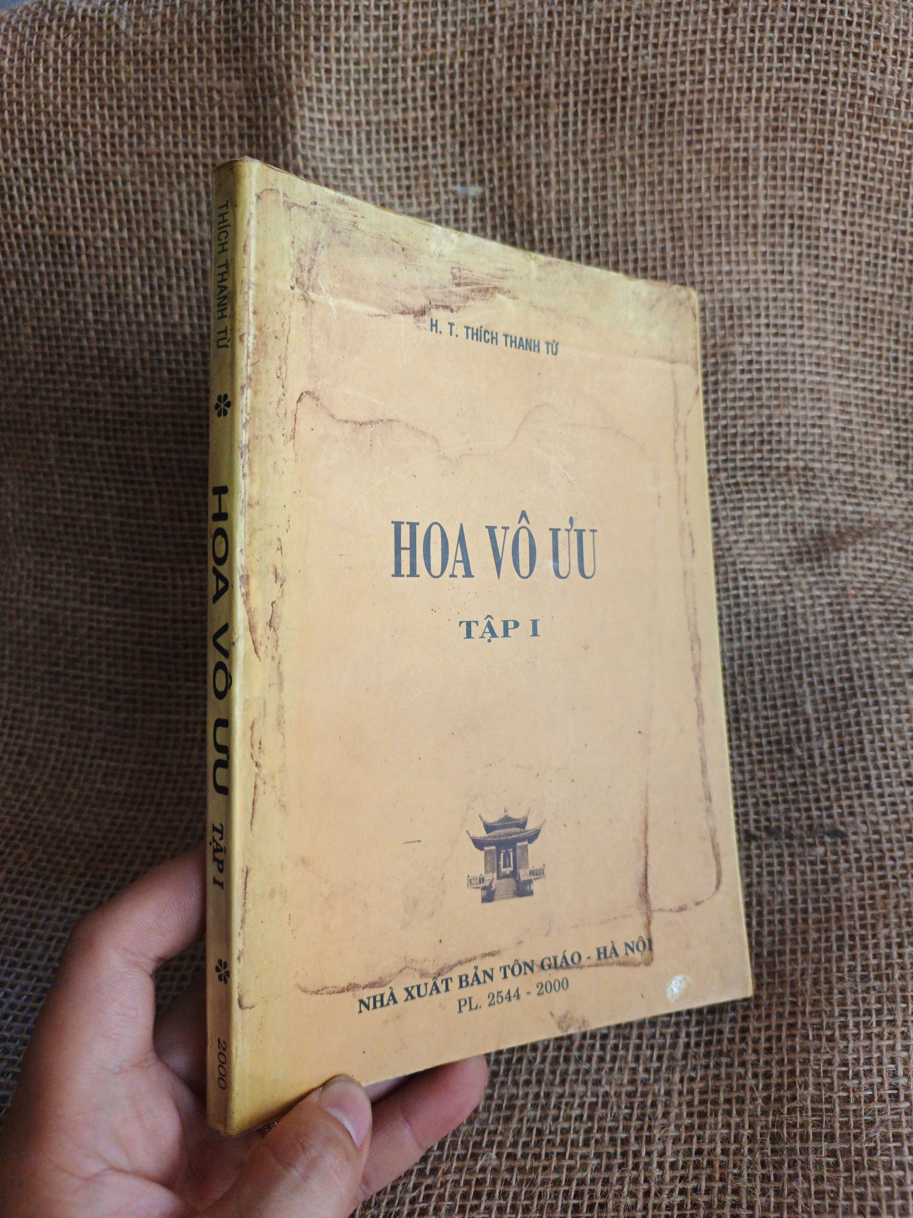 HOA VÔ ƯU 1 - Thích Thanh Từ 2000 mới 80% ố (Phật giáo) HCM060526