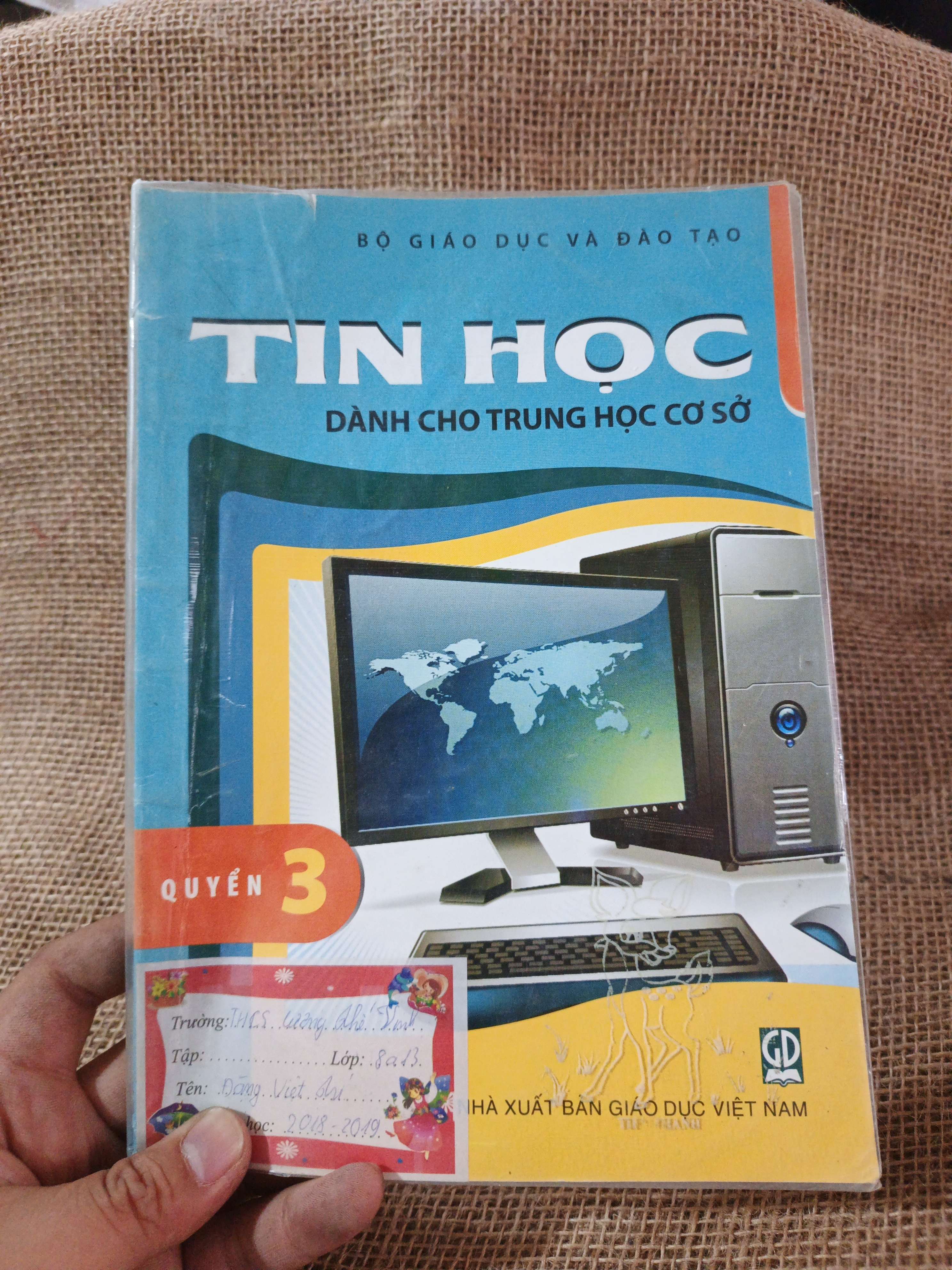 Tin học dành cho THCS quyển 3 2017 mới 80% (Sách giáo khoa - giáo trình) HCM060526