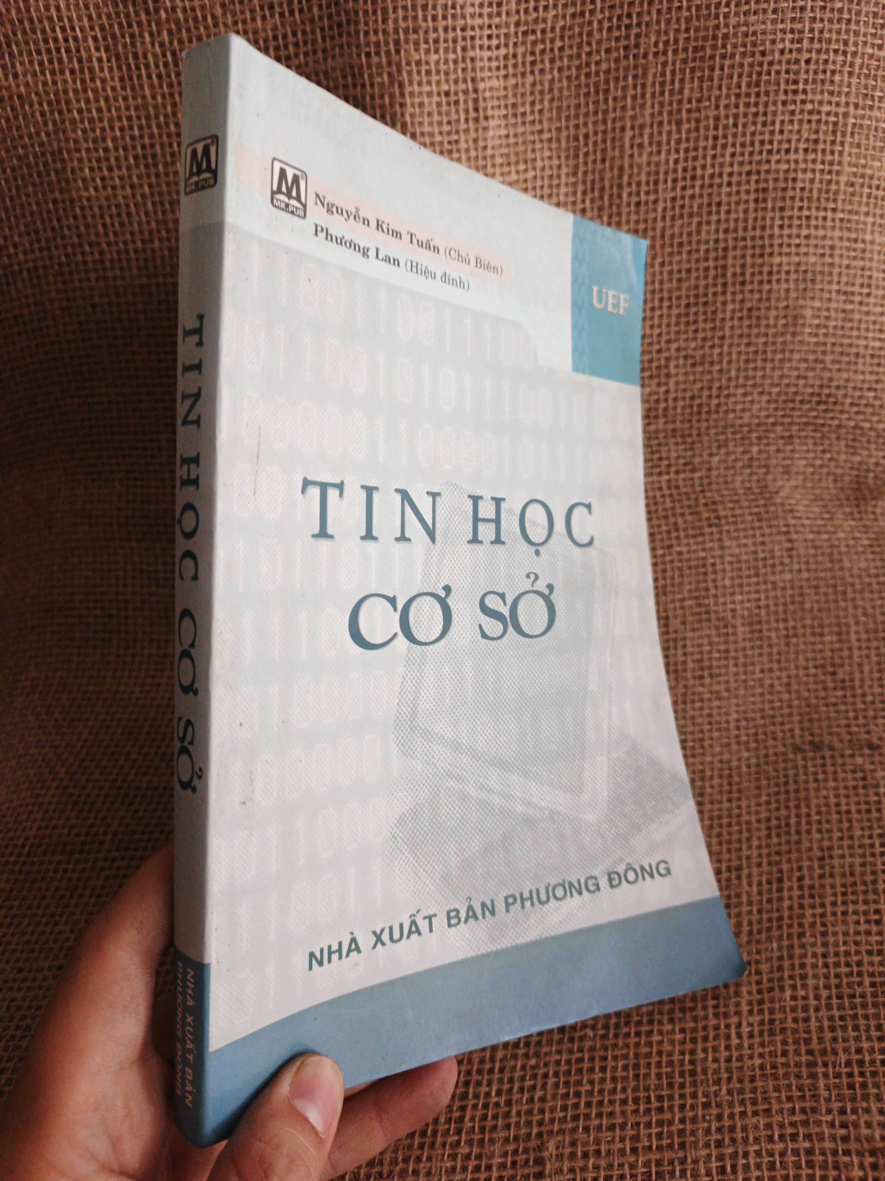 Tin học cơ sở 2010 mới 80% ố ẫm (Giáo trình đại học - cao đẳng) HCM060526