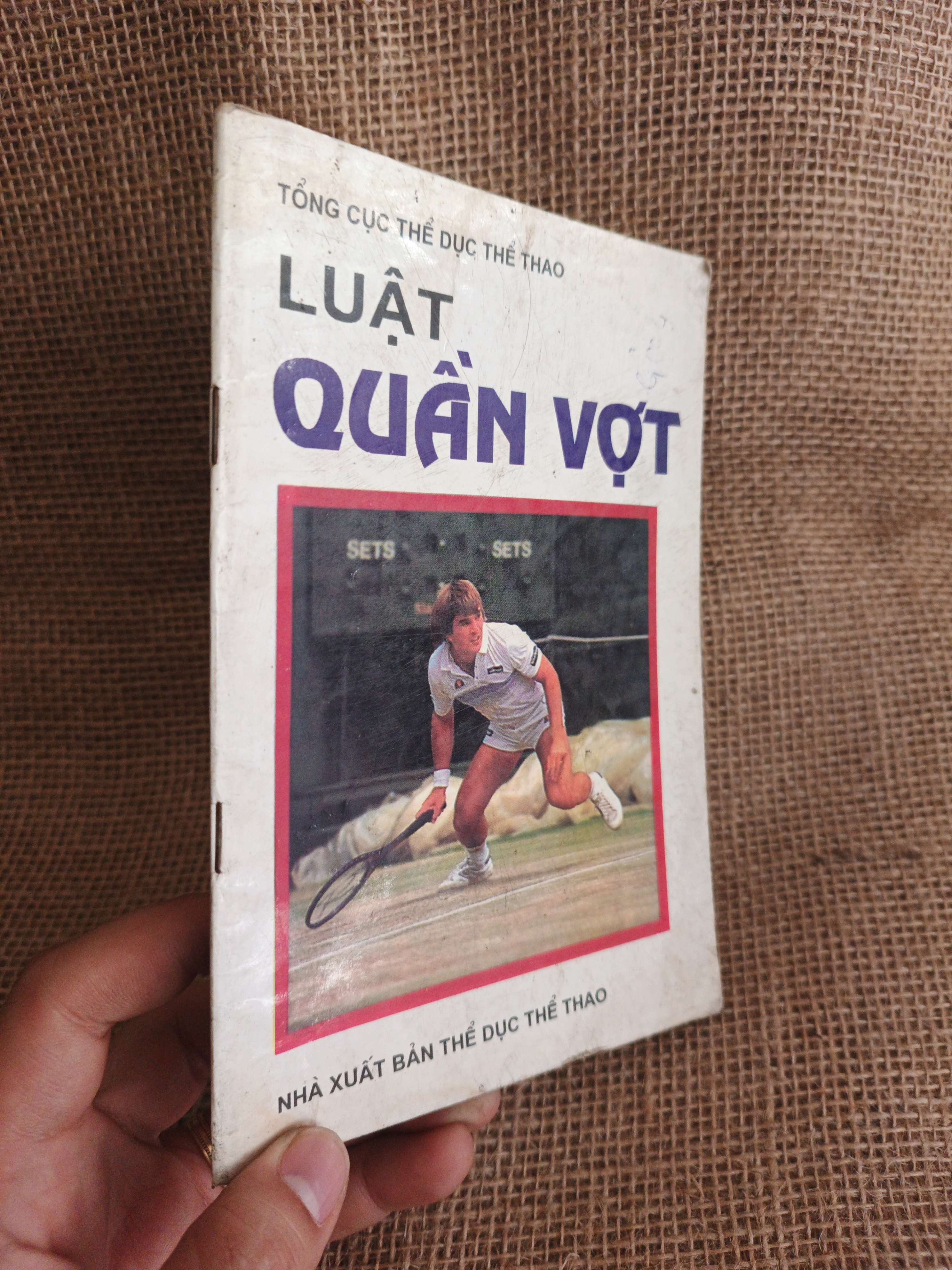 Luật quần vợt 1997 mới 80% (Sách kiến thức tổng hợp) HCM060526 (NSX)