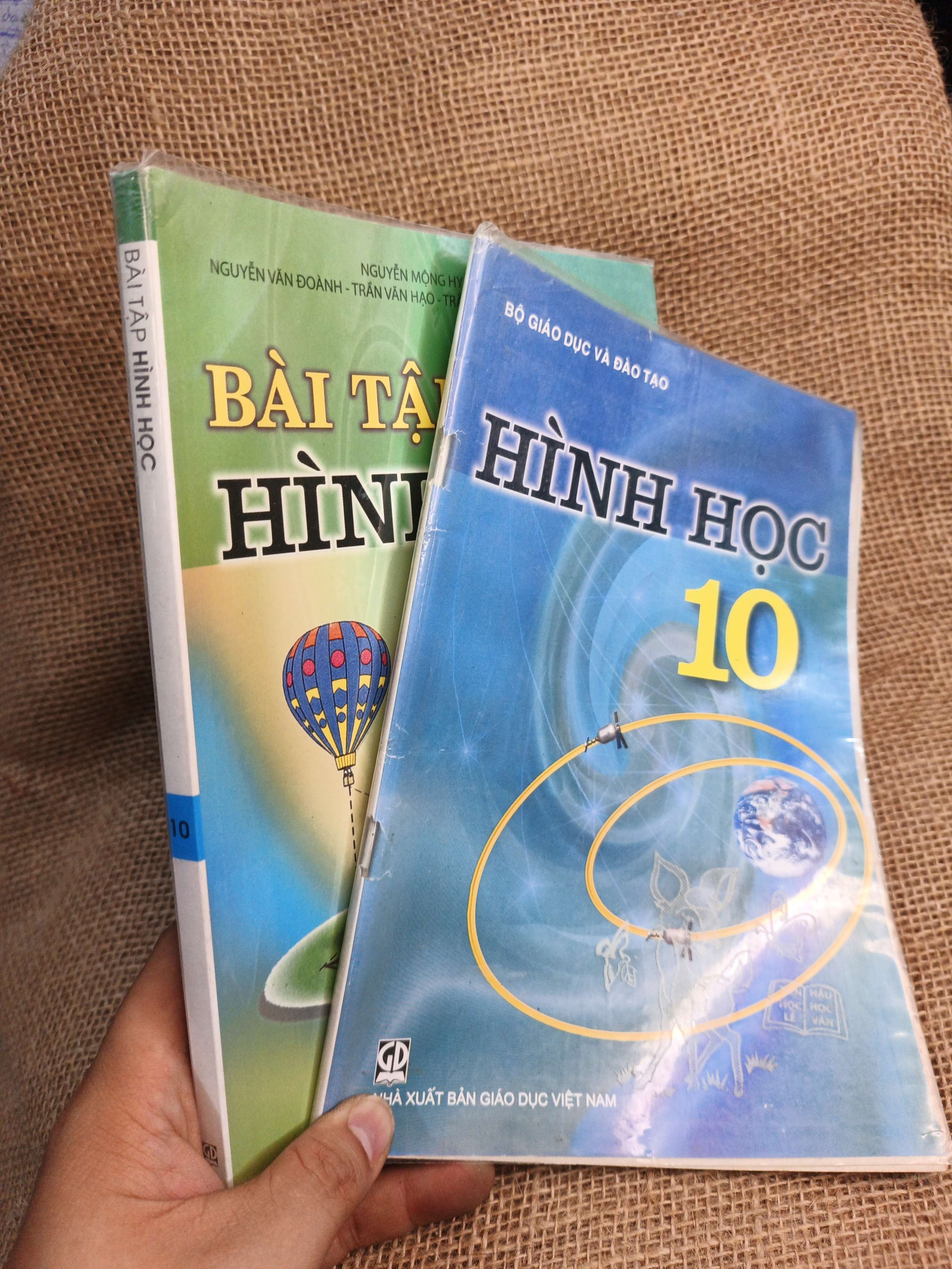 Combo Hình học và Bài tập Hình học 10 2020 mới 80% (Sách giáo khoa - giáo trình) HCM060526