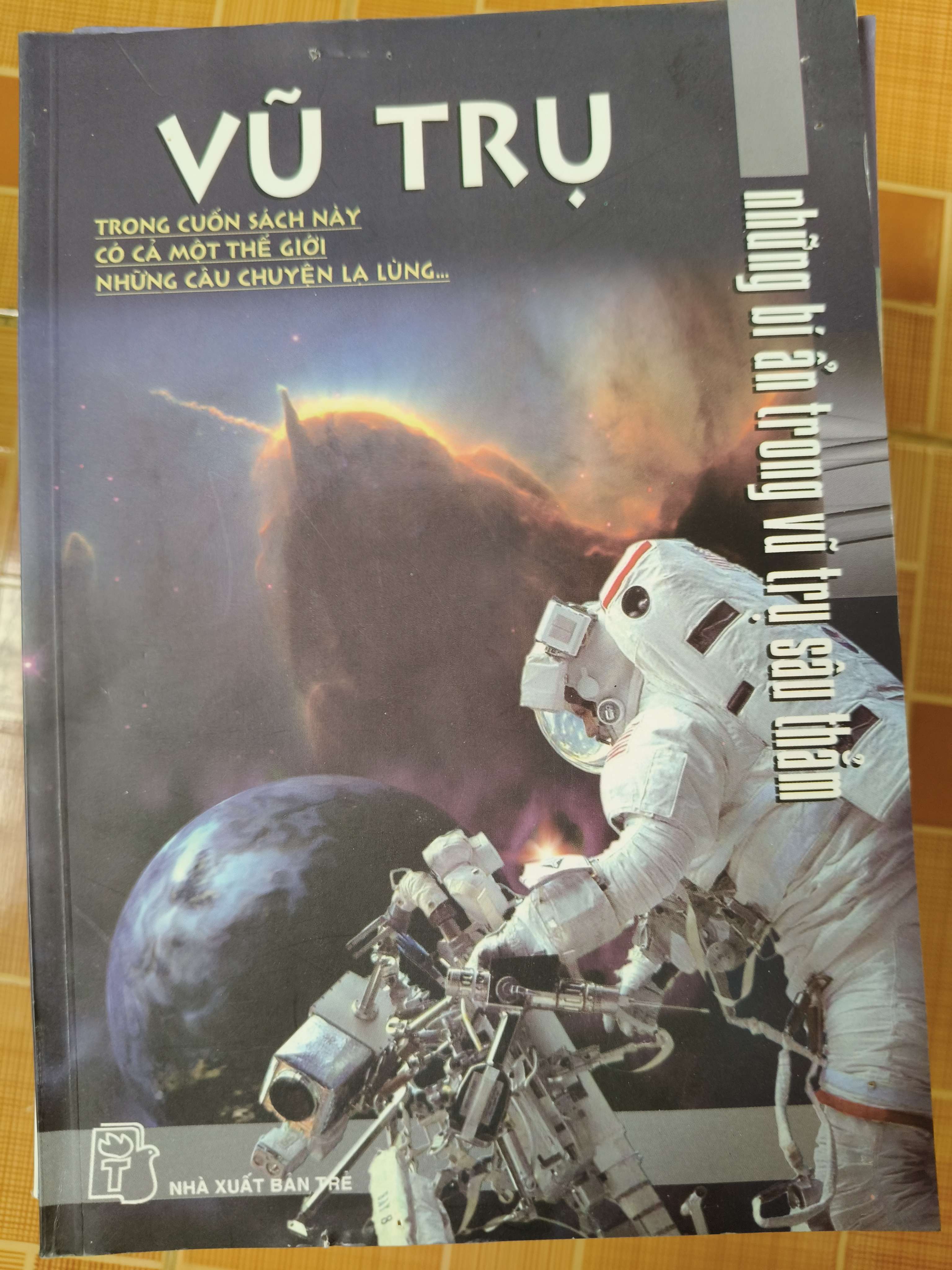 Vũ trụ những bí ẩn - 2007 - 119 trang (Lịch sử thế giới) ANTQ060526