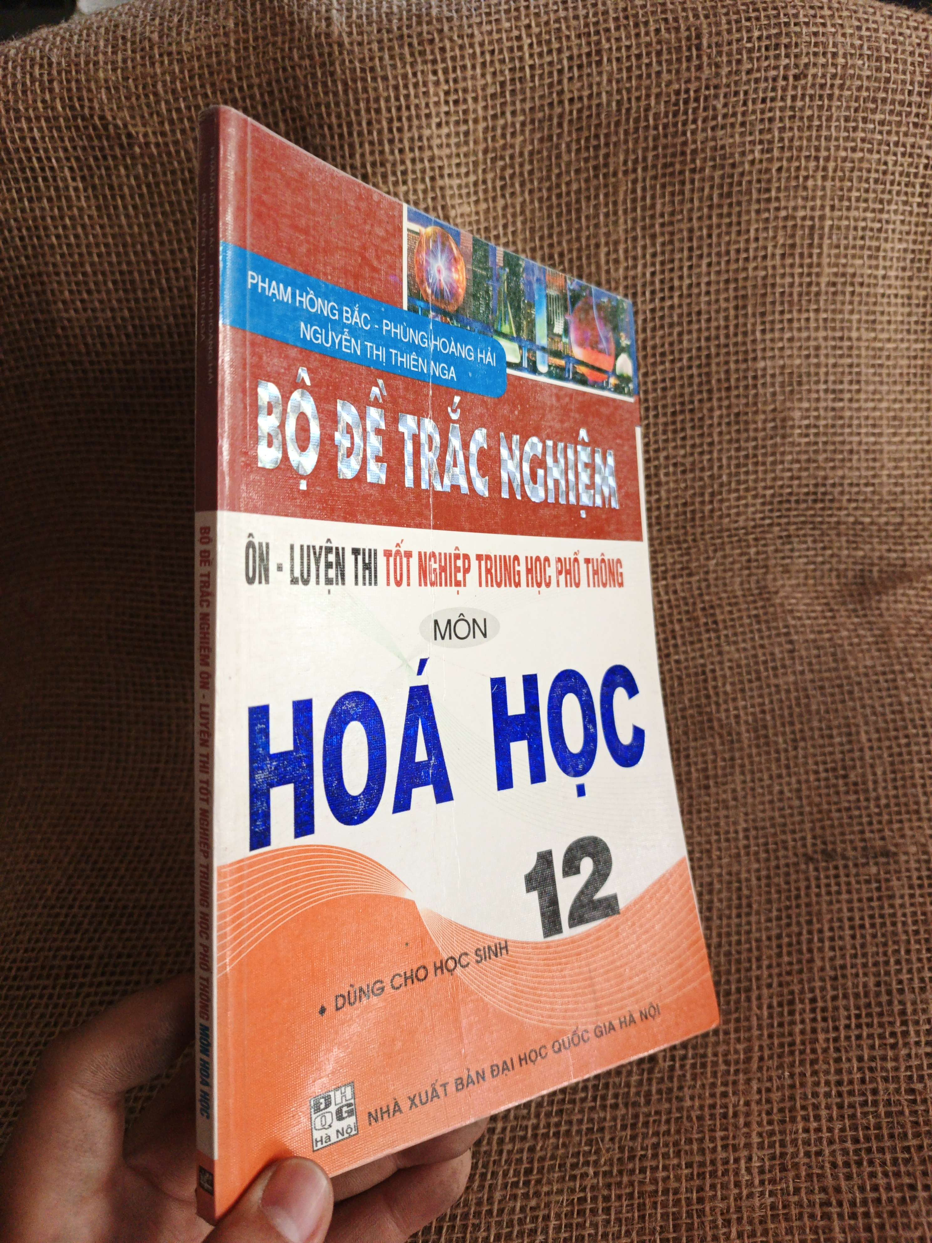 Bộ đề trắc nghiệm ôn luyện thi trắc nghiệm THPT môn hoá học 12 2008 mới 80% (Sách giáo khoa - giáo trình) HCM060526