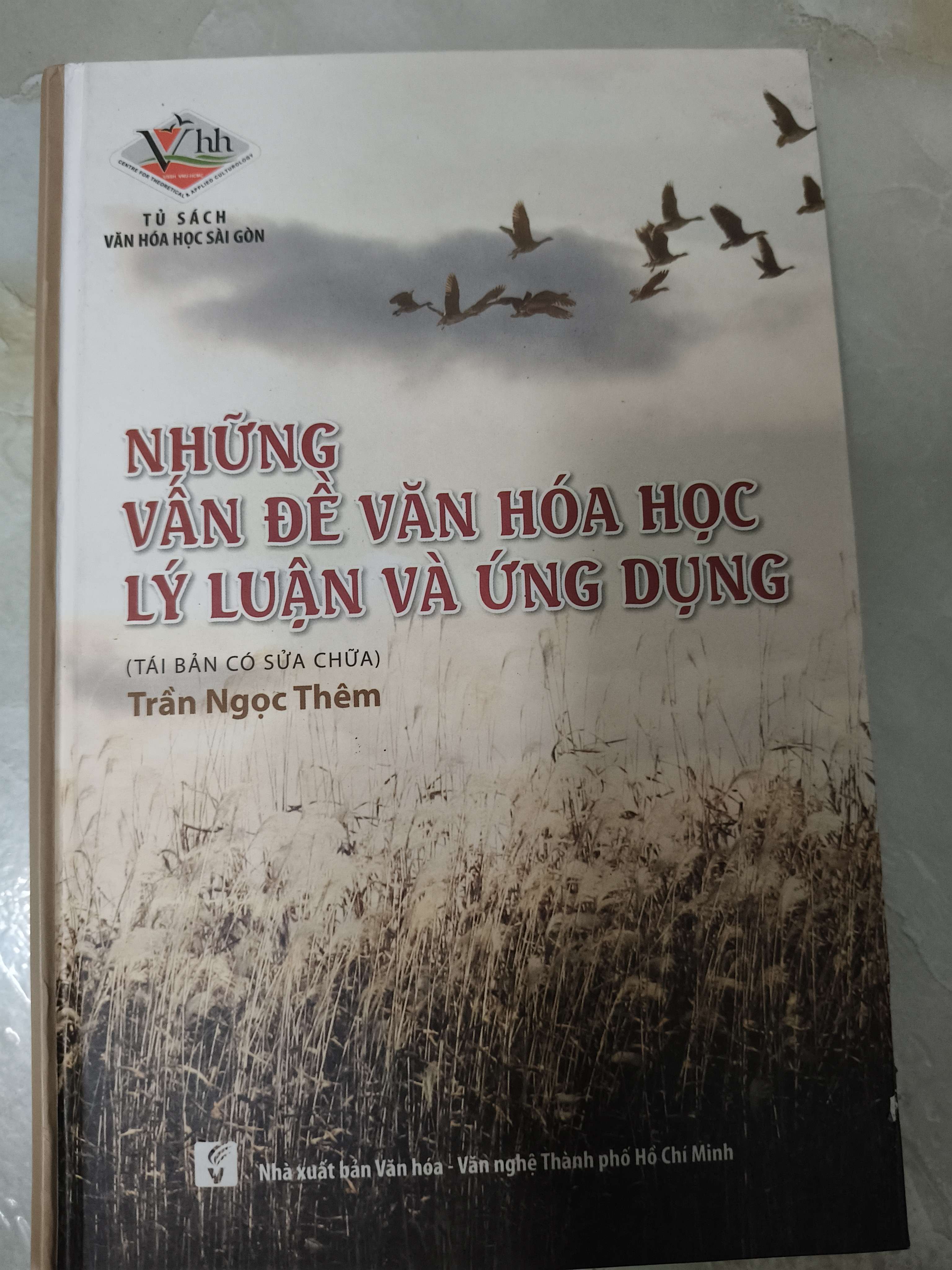 Những vấn đề văn hóa học lý luận và ứng dụng - 2014 - 675 trang (Lịch sử Việt Nam) ANTQ060526