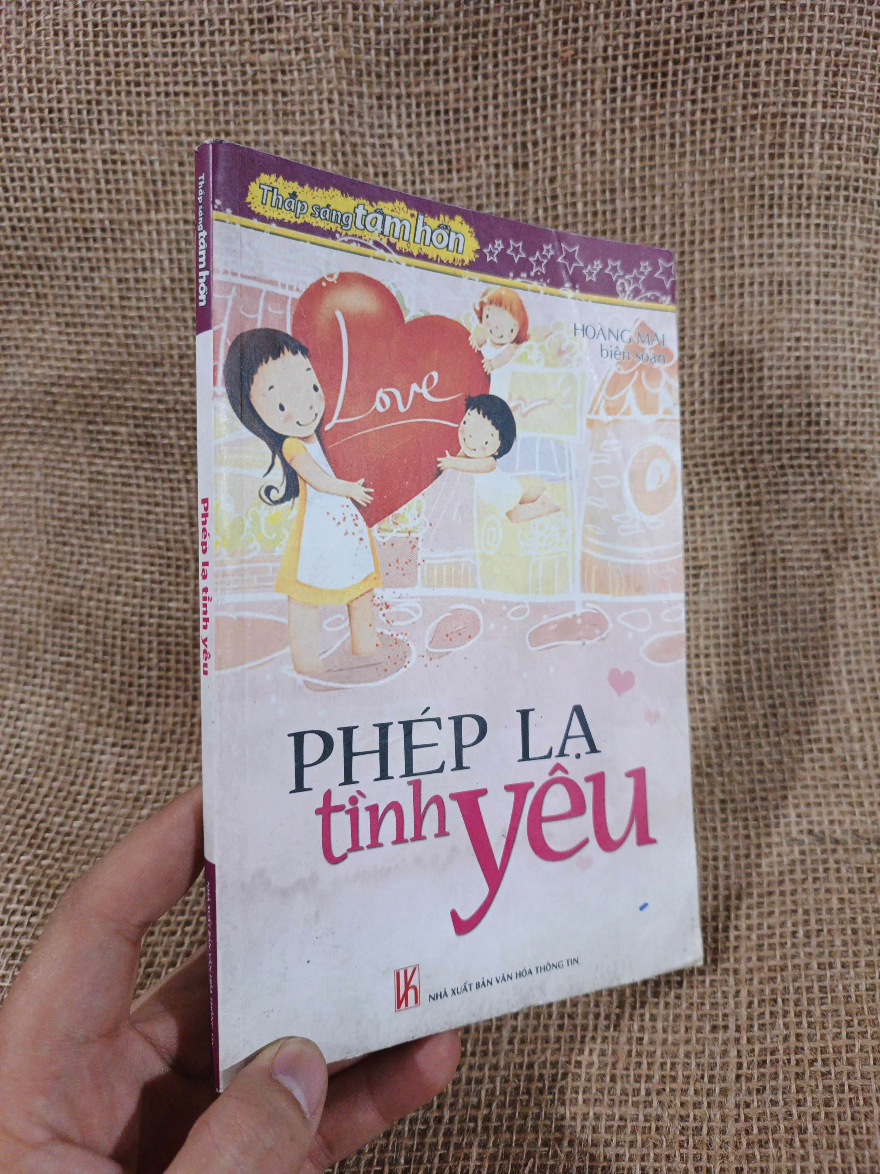 PHÉP LẠ tình yêu 2009 mới 80% (Kỹ năng sống) HCM060526