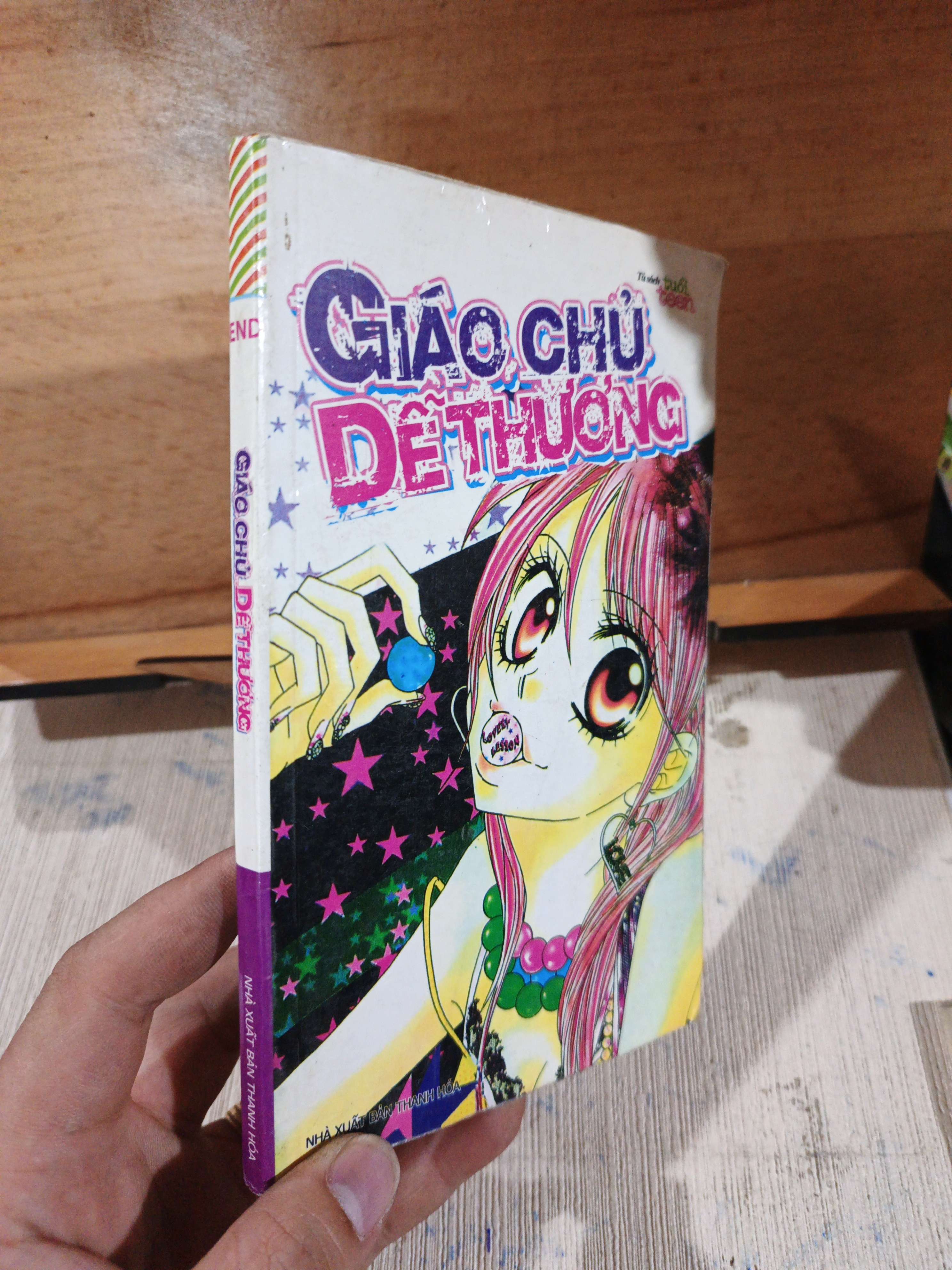 GIÁO CHỦ DỄ THƯƠNG mới 80% Tủ sách tuổi teen (Truyện tranh ) HCM80526