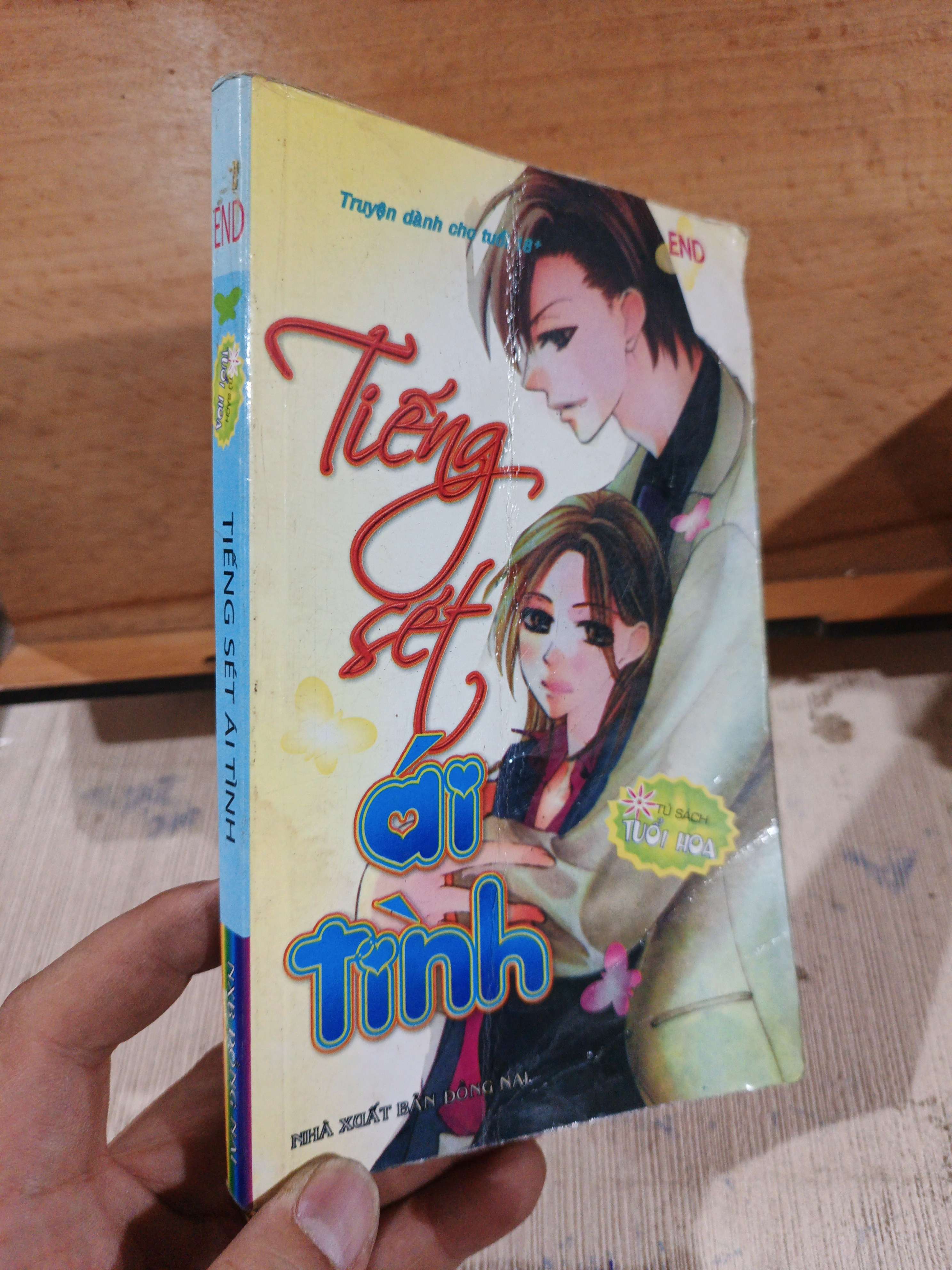 TIẾNG SÉT ÁI TÌNH mới 80% Tủ sách tuổi hoa (Truyện tranh ) HCM80526