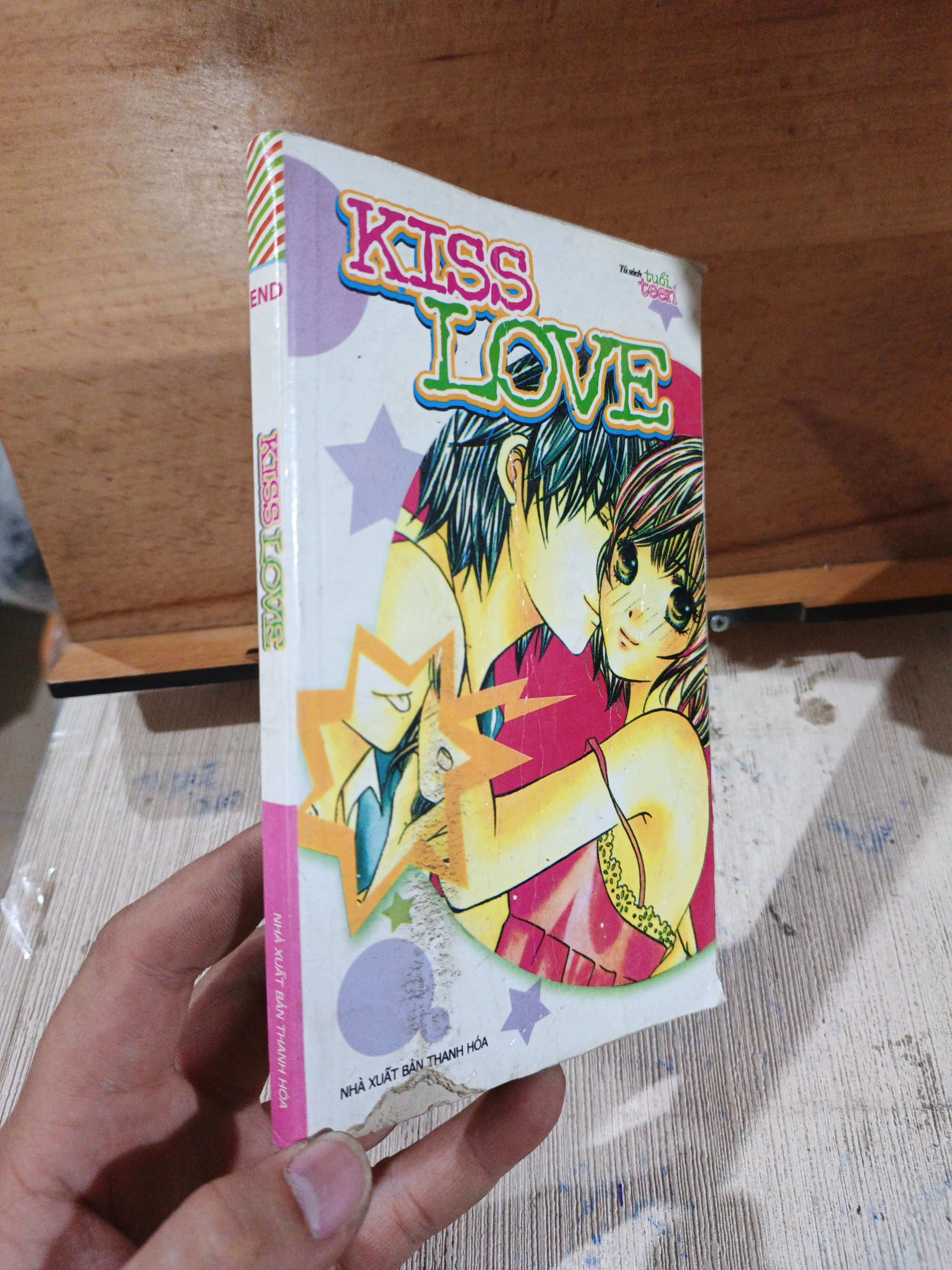 KISS LOVE mới 80% Tủ sách tuổi teen (Truyện tranh ) HCM80526