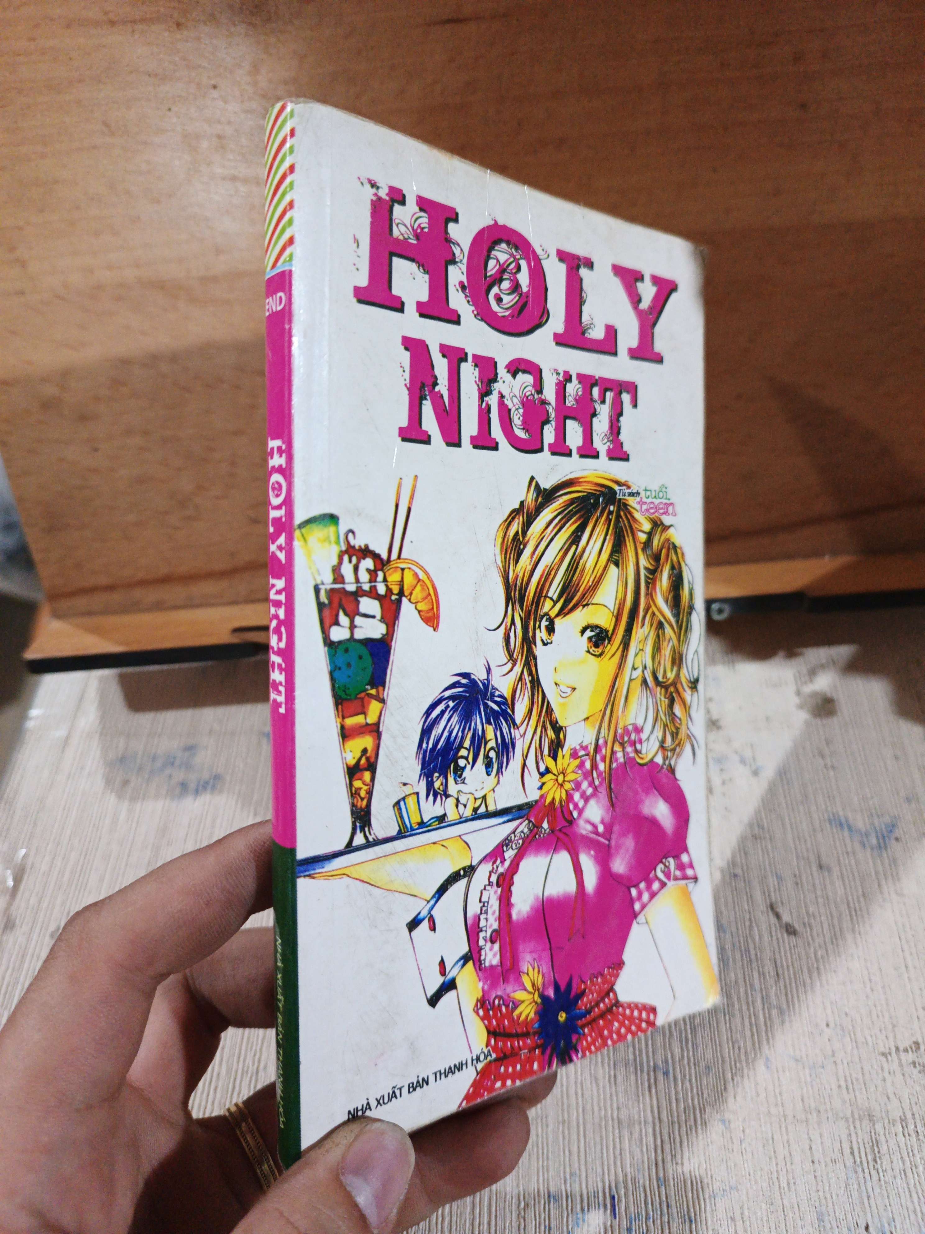 HOLY NIGHT mới 80% Tủ sách tuổi teen (Truyện tranh ) HCM80526