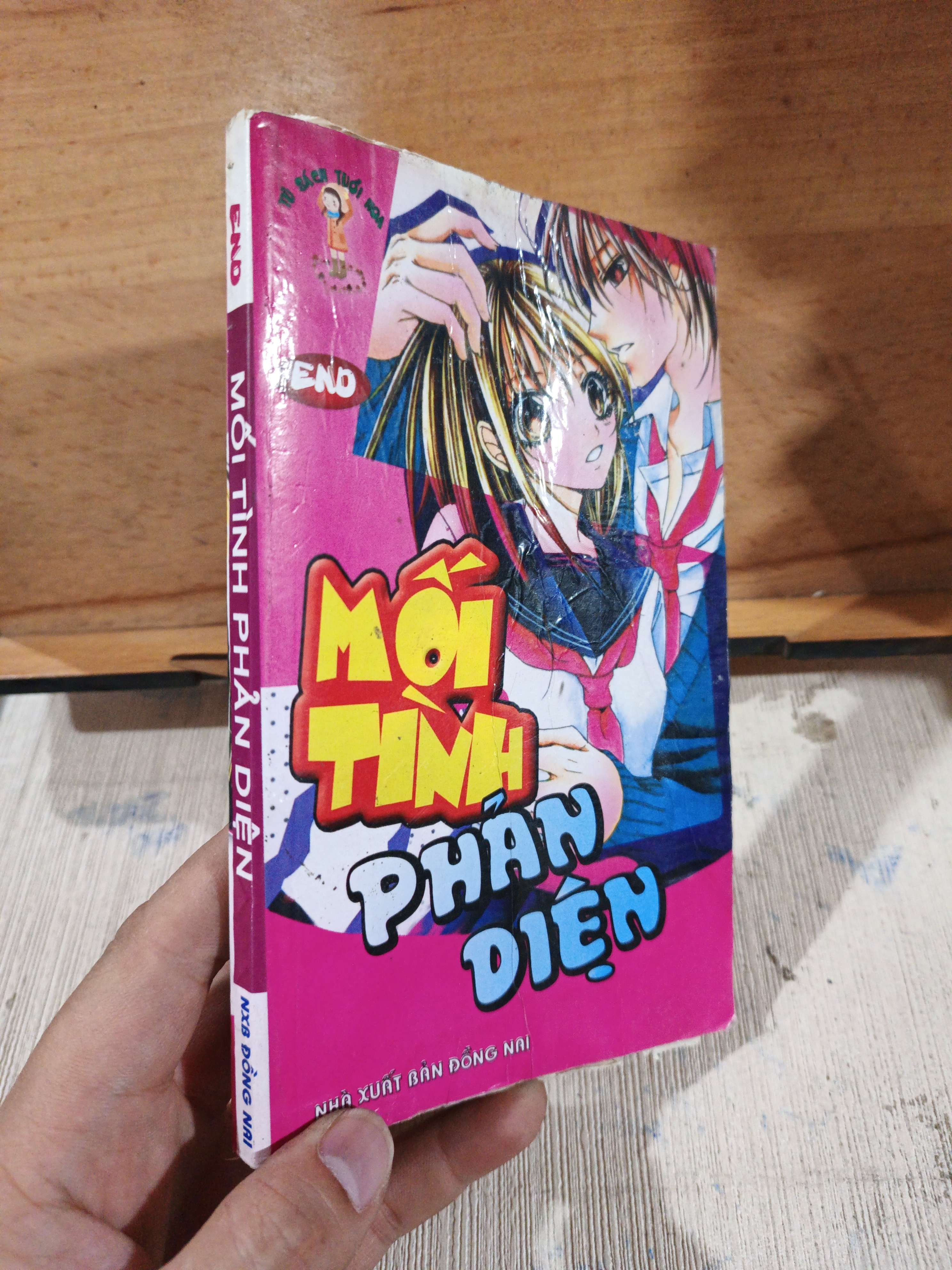 MỐI TÌNH PHẢN DIỆN mới 80% Tủ sách tuổi hoa (Truyện tranh ) HCM80526