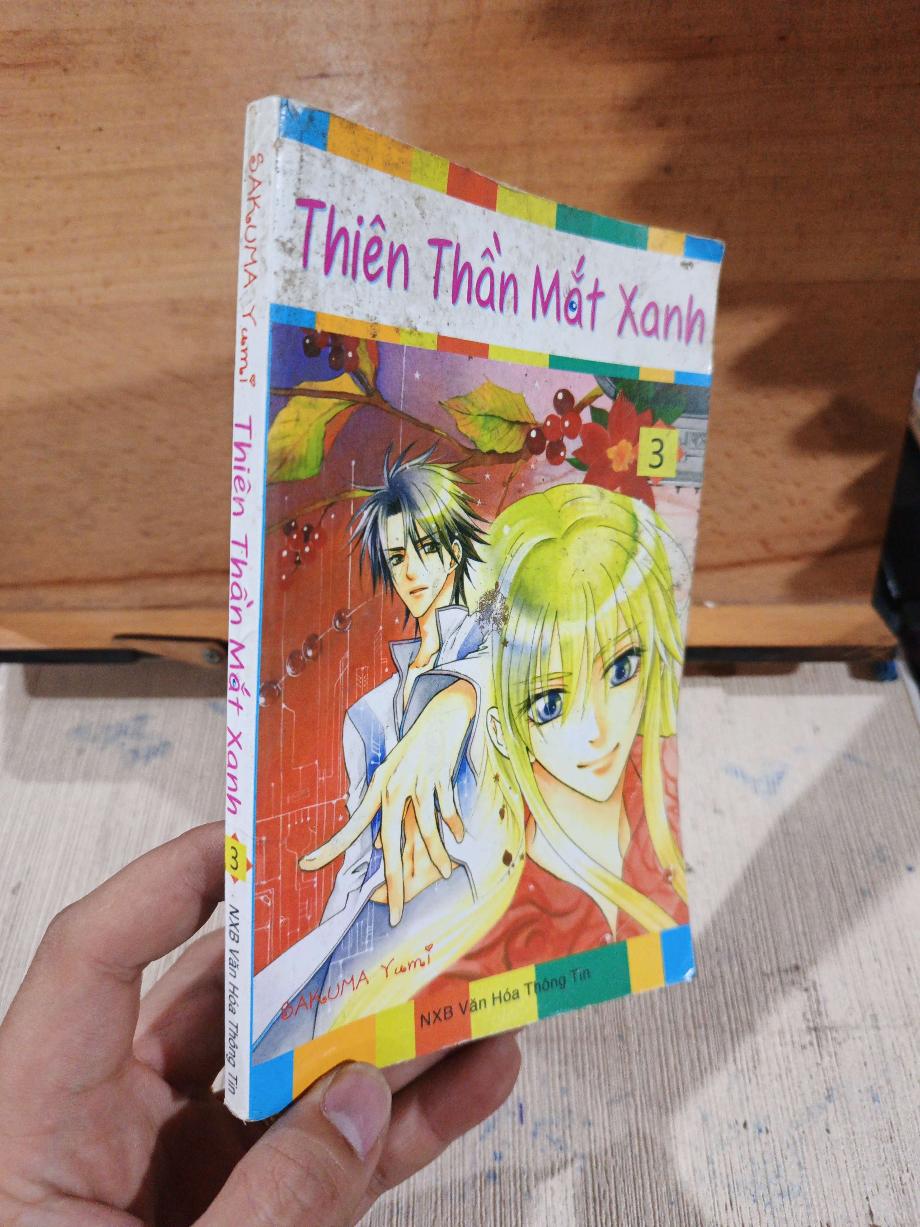 Thiên Thần Mắt Xanh 3 mới 80% (Truyện tranh ) HCM80526