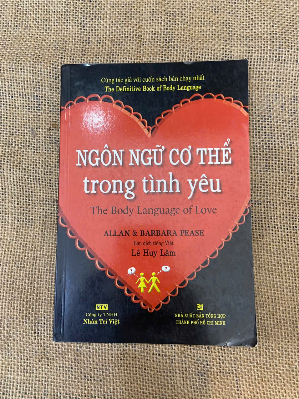 Ngôn ngữ cơ thể trong tình yêu Mới 90% (Sách kiến thức tổng hợp) NSX100526