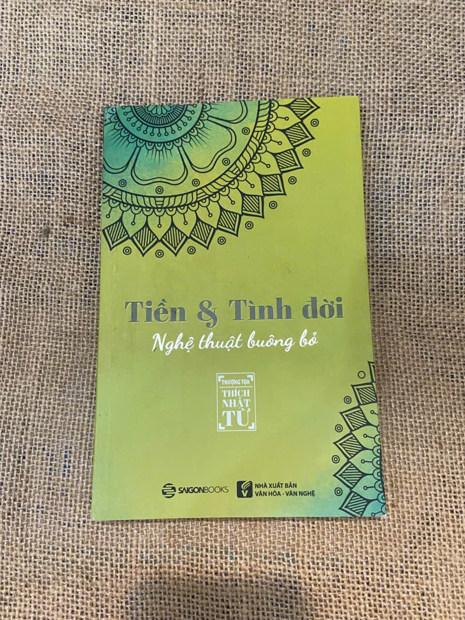 Tiền & Tình đời - Thích Nhật Từ Mới 90% (Phật giáo) NSX100526