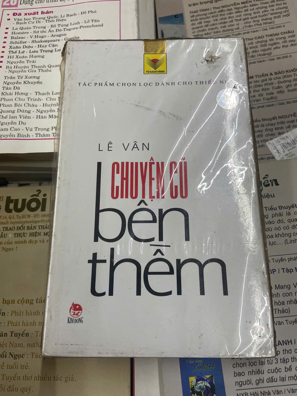 Chuyện cũ bên thềm - Lê Văn (Sách văn học) VAVO