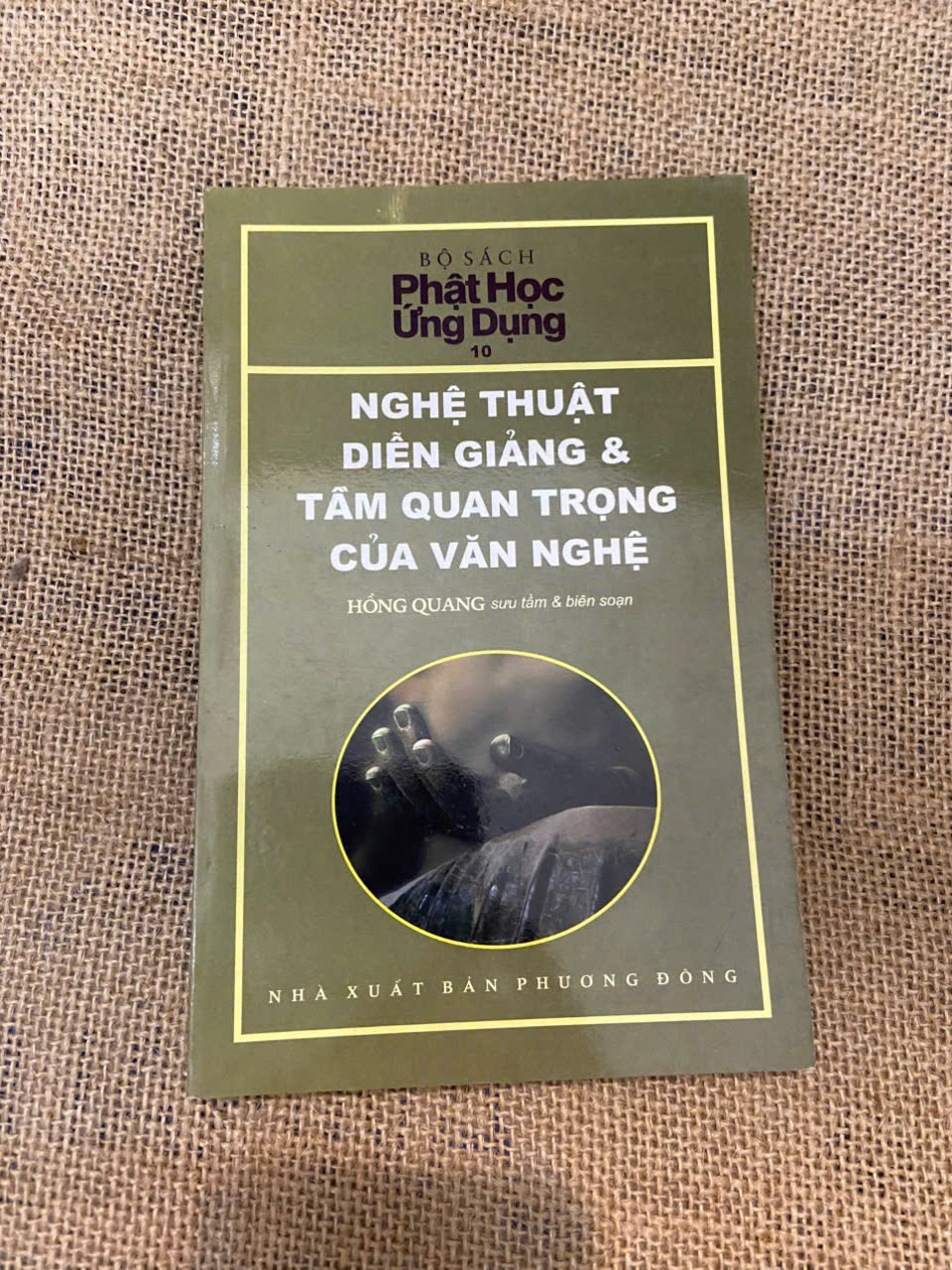 Nghệ thuật diễn giảng & tầm quan trọng của văn nghệ Mới 90% (Phật giáo) NSX100526
