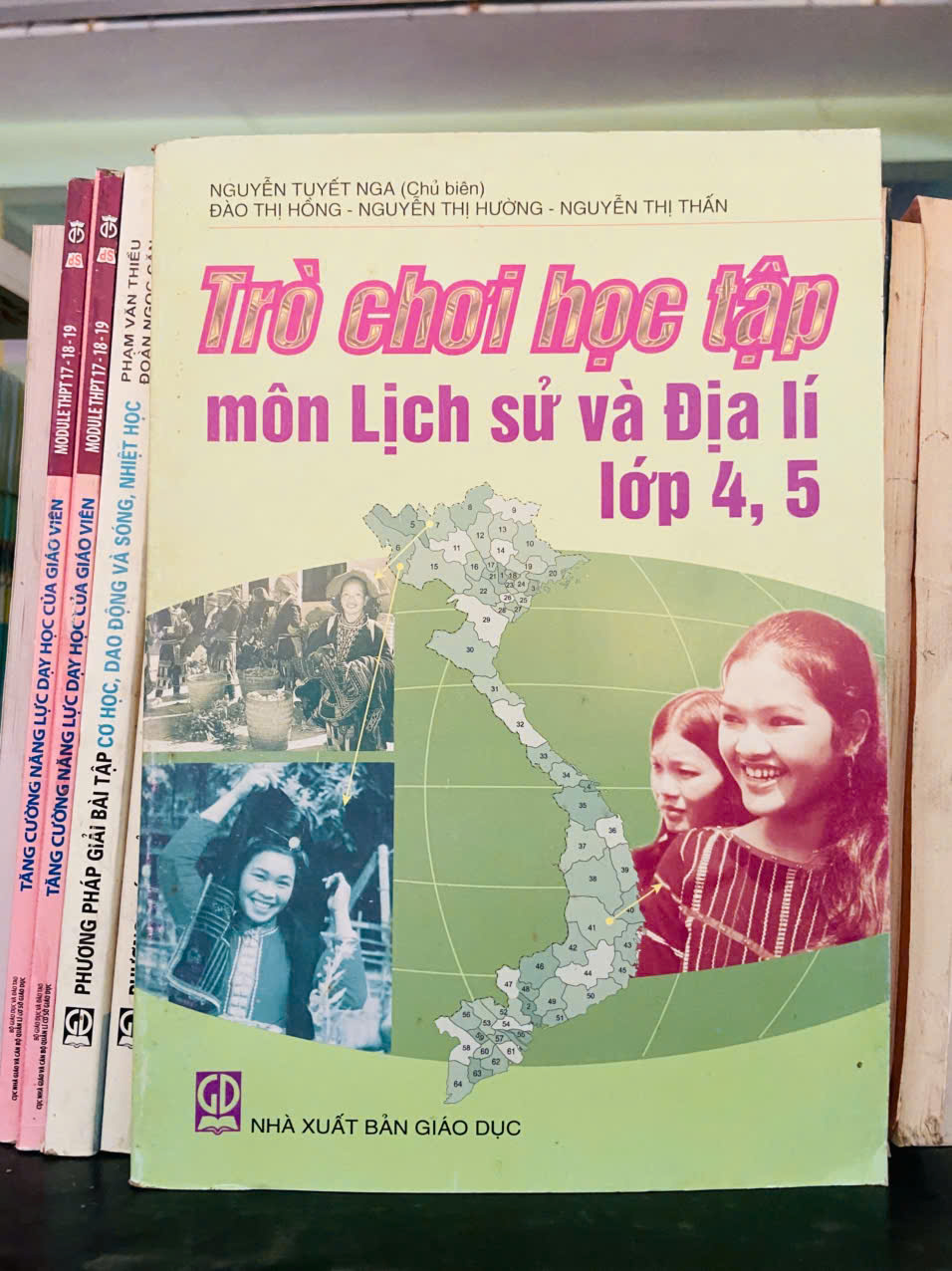 Trò chơi học tập môn Lịch sử và Địa lý lớp 4,5 (Giáo khoa) VAVO