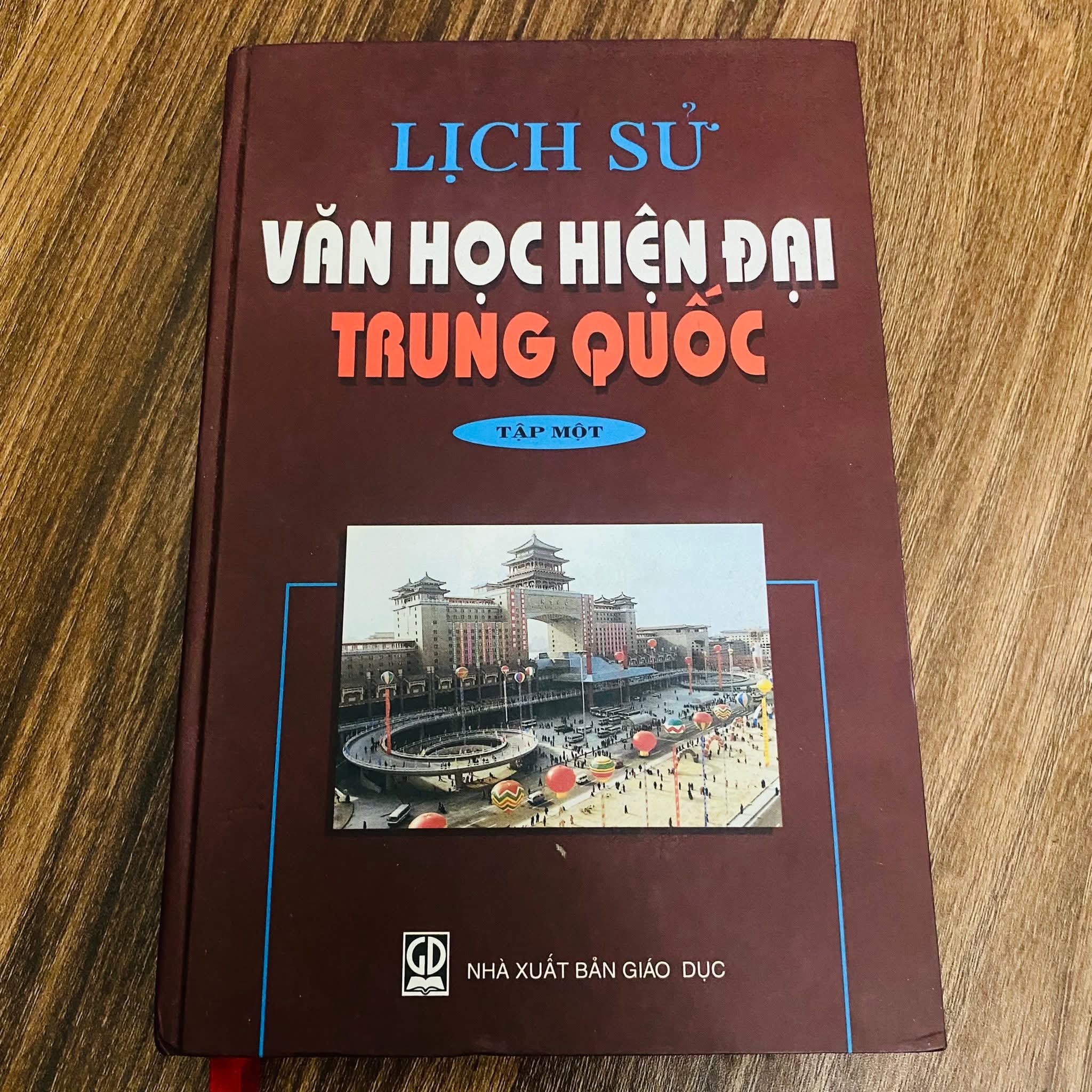 Lịch sử văn học hiện đại Trung Quốc tập 1 - bìa cứng (Lịch sử thế giới) NBHT