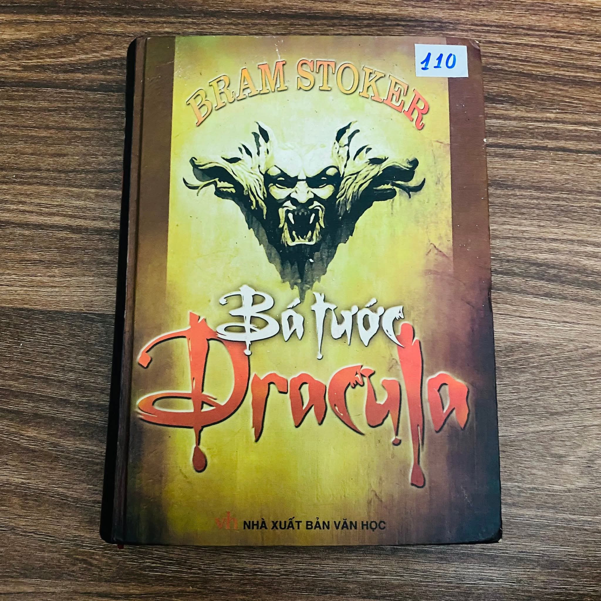 Bá Tước Dracula của tác giả Bram Stoker Nxb 2005 (Sách văn học) NBHT