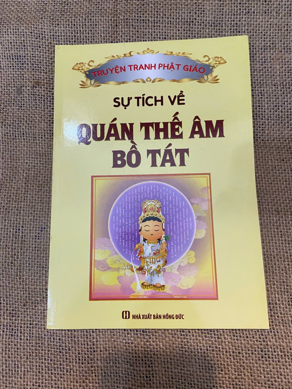 Sự tích về Quán Thế Âm Bồ Tát Mới 90% (Phật giáo) NSX100526