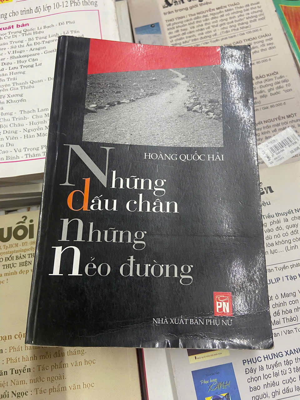 Những dấu chân những nẻo đường - Hoàng Quốc Hải (Sách văn học) VAVO