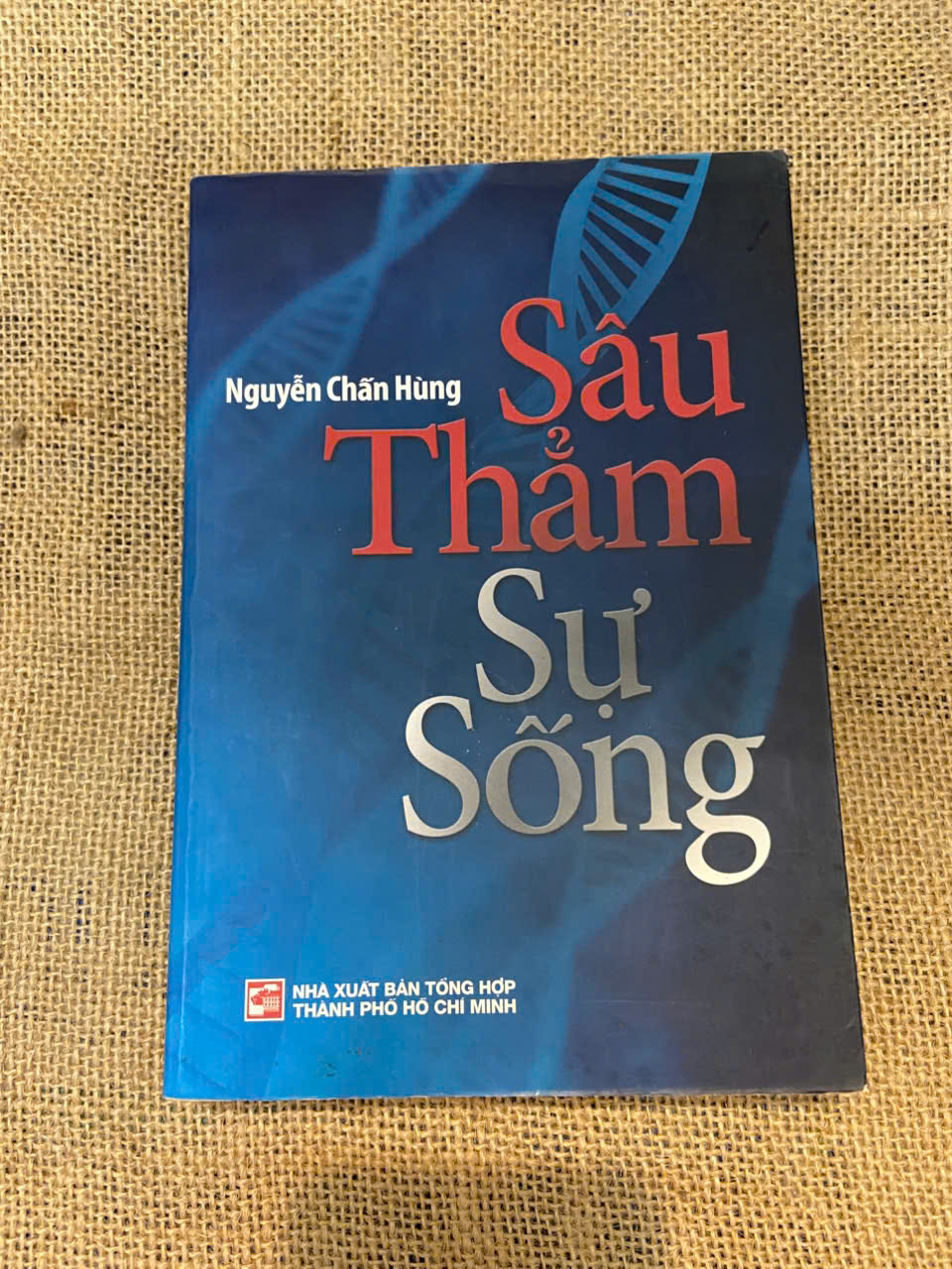 Sâu thẳm sự sống - Nguyễn Chấn Hùng Mới 90% (Sách Y học - Sức khỏe - Thể thao) NSX100526