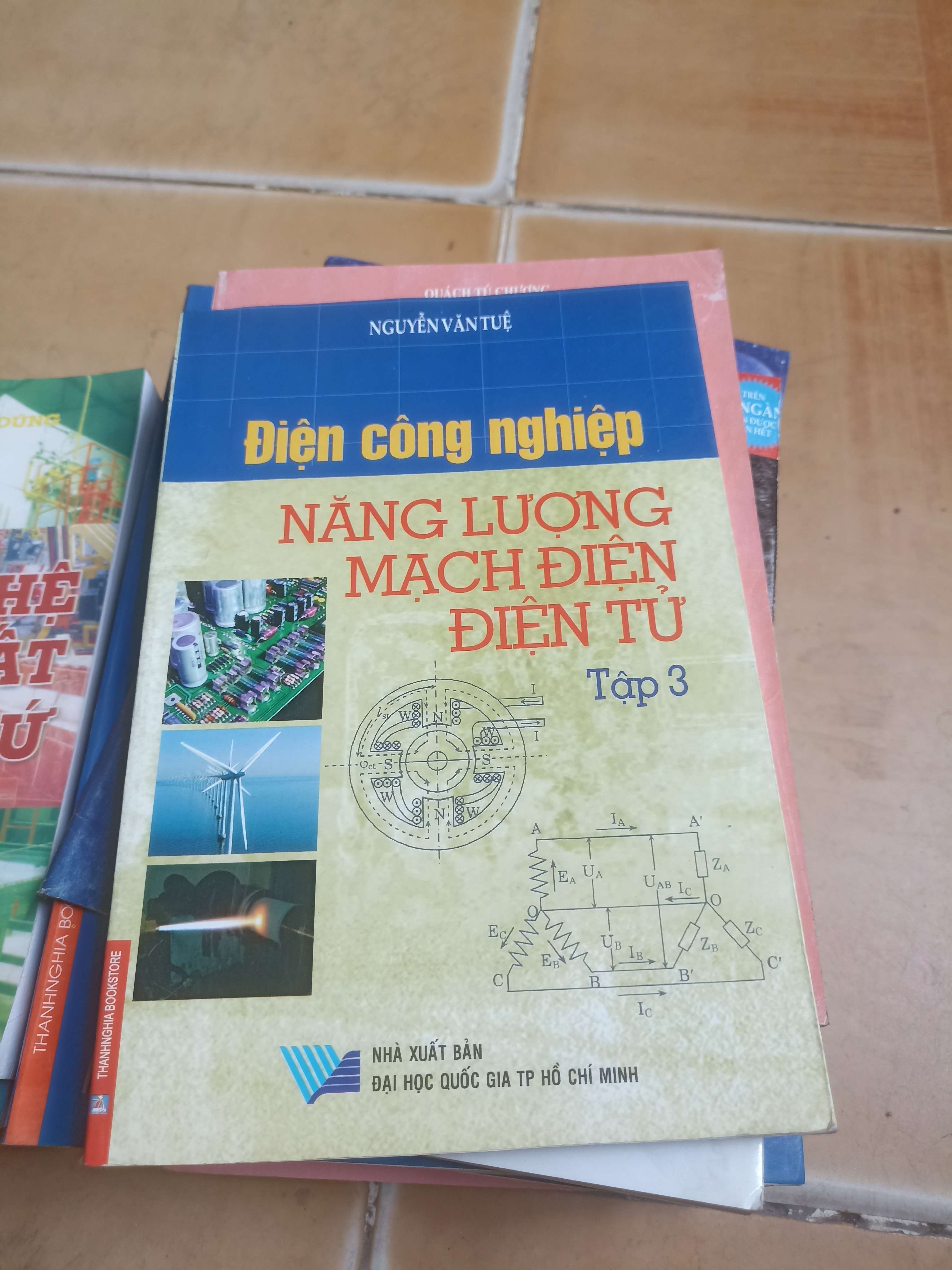Điện công nghiệp năng lượng mạch điện điện tử tập 3 - Nguyễn Văn Tuệ 2010 (Sách giáo khoa - giáo trình) VAVO-AK4ST3