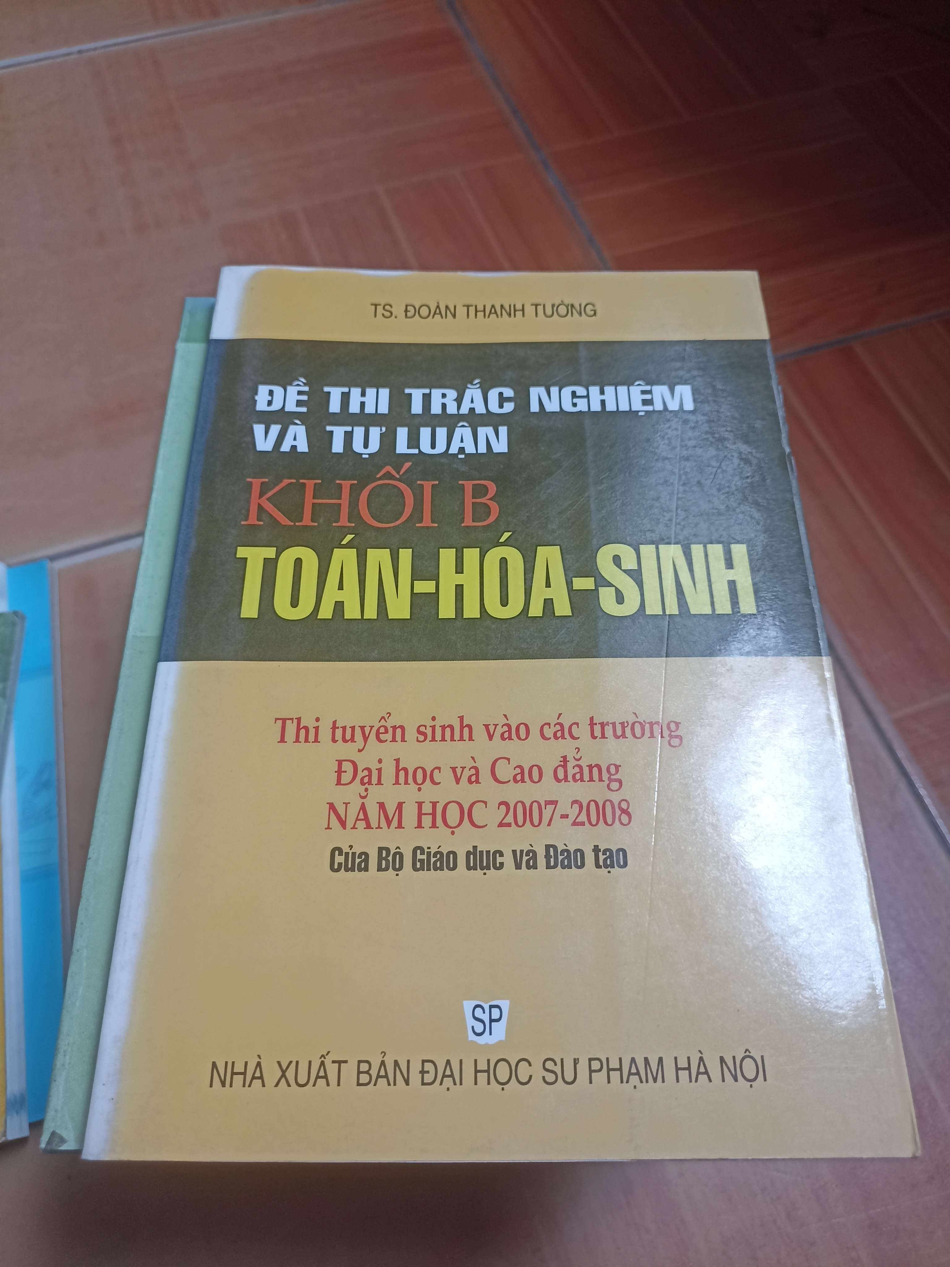 Đề thi trắc nghiệm và tự luận khối B toán-hóa-sinh - Đoàn Thanh Tường 2007 (Sách giáo khoa - giáo trình) VAVO-AK4ST1