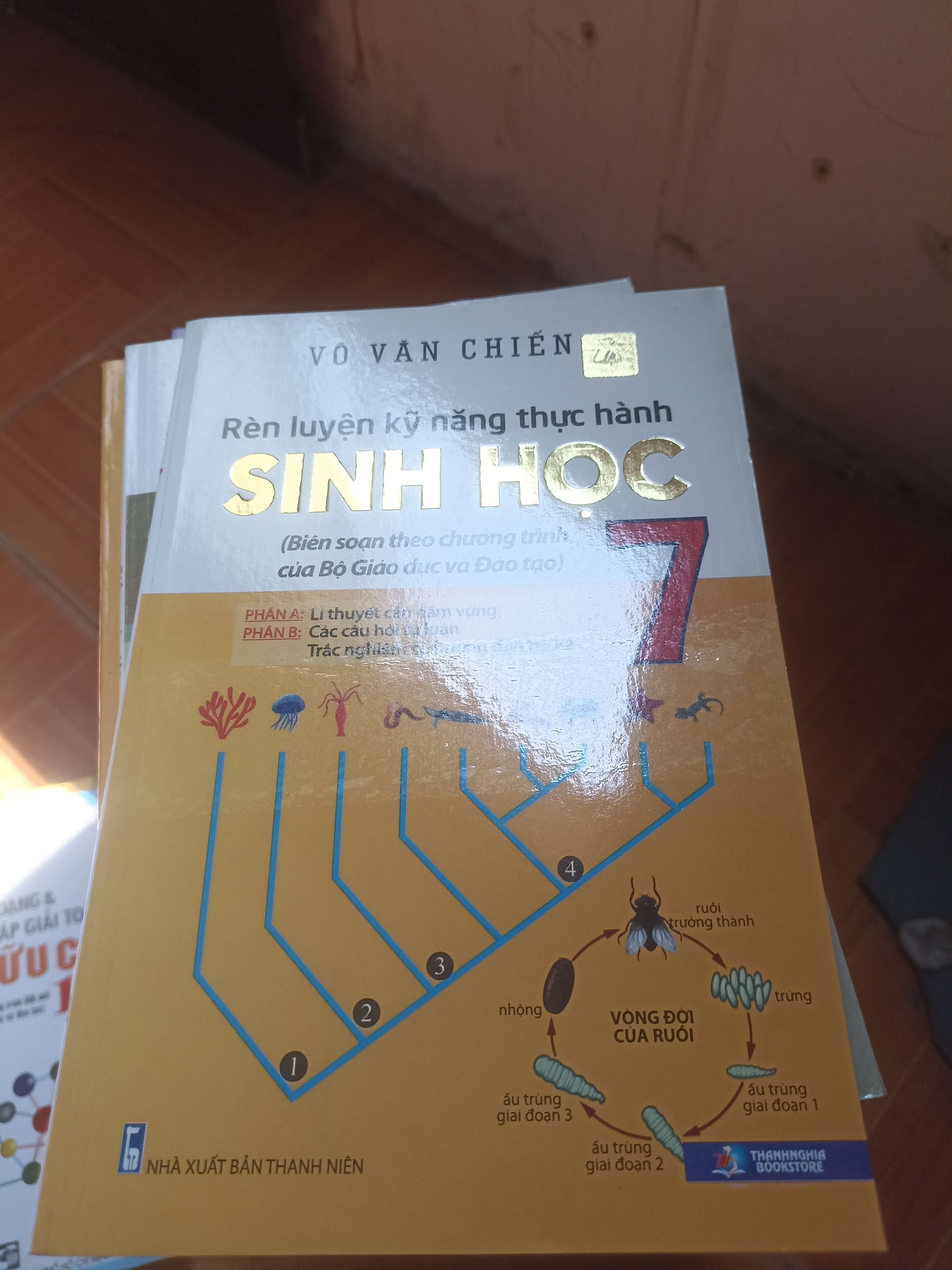 Rèn luyện kỹ năng thực hành sinh học 7 - Võ Văn Chiến 2019 (Sách giáo khoa - giáo trình) VAVO-AK5ST1