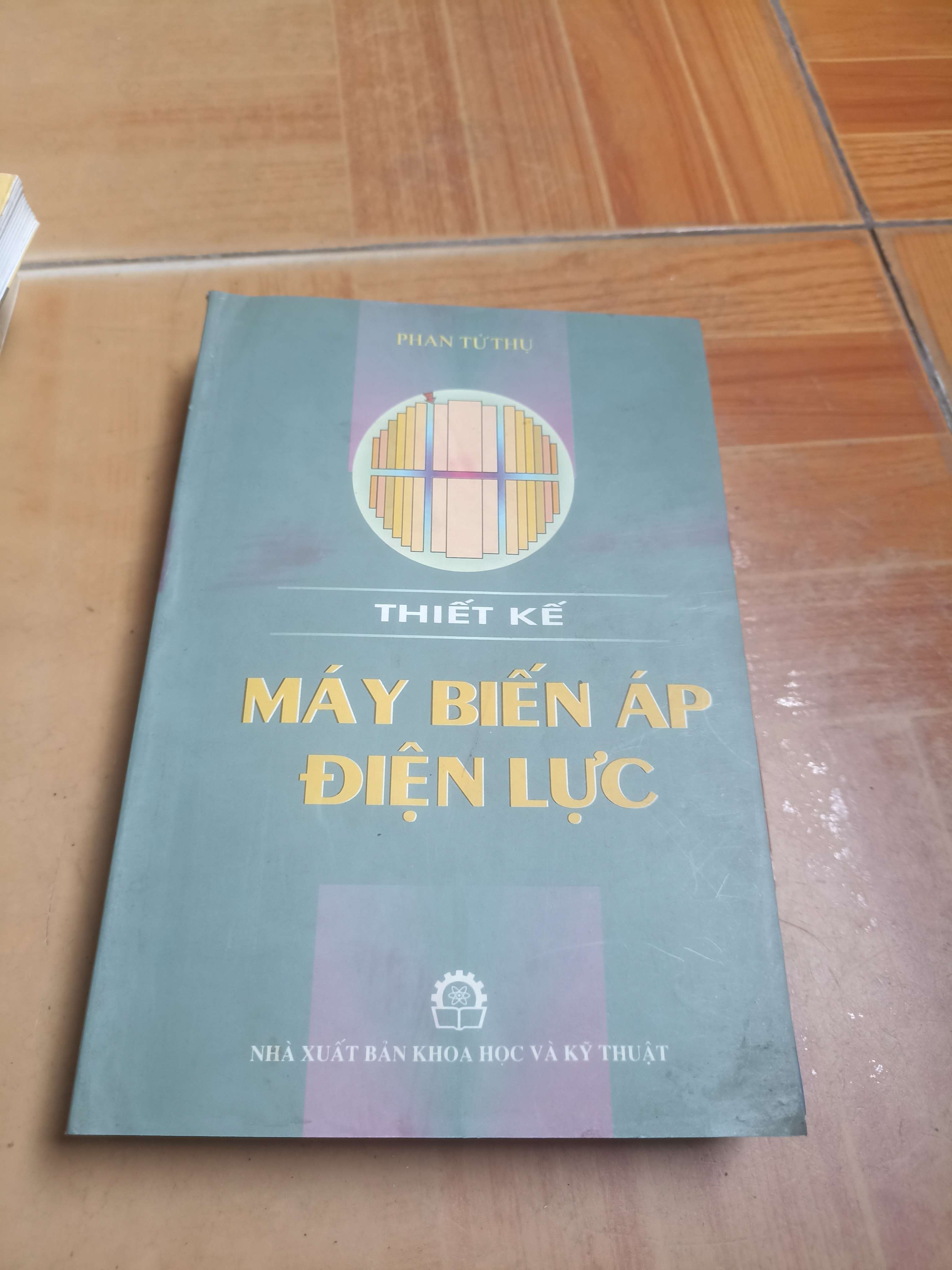 Thiết kế máy biến áp điện lực - Phan Từ Thụ 2002 (Sách giáo khoa - giáo trình) VAVO-AK4ST1