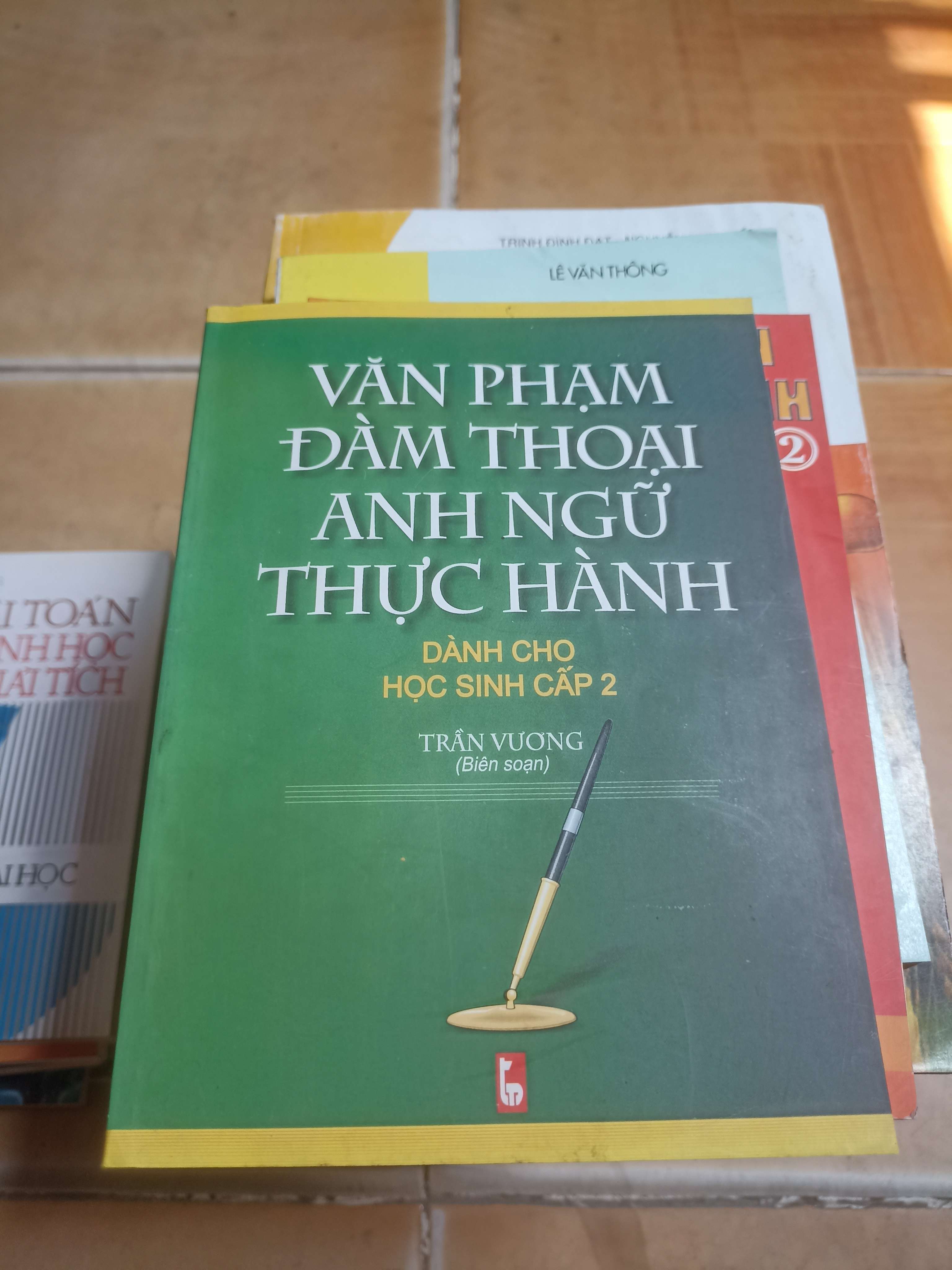 Văn phạm đàm thoại anh ngữ thực hành dành cho học sinh cấp 2 - Trần Vương 2003 (Sách giáo khoa - giáo trình) VAVO-A1T3