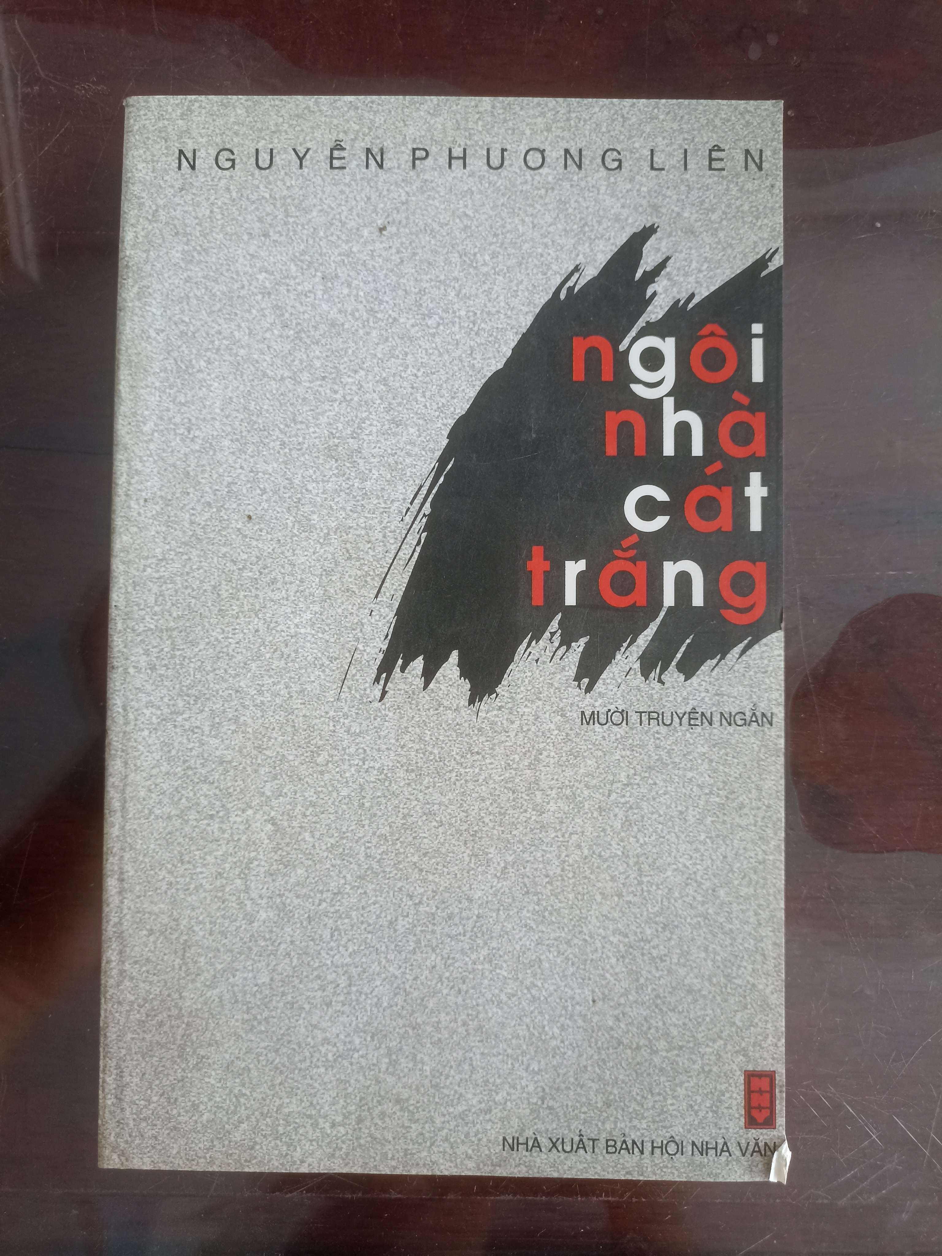 Ngôi Nhà Cát Trắng - Nguyễn Phương Liên (Truyện Ngắn) VAVO