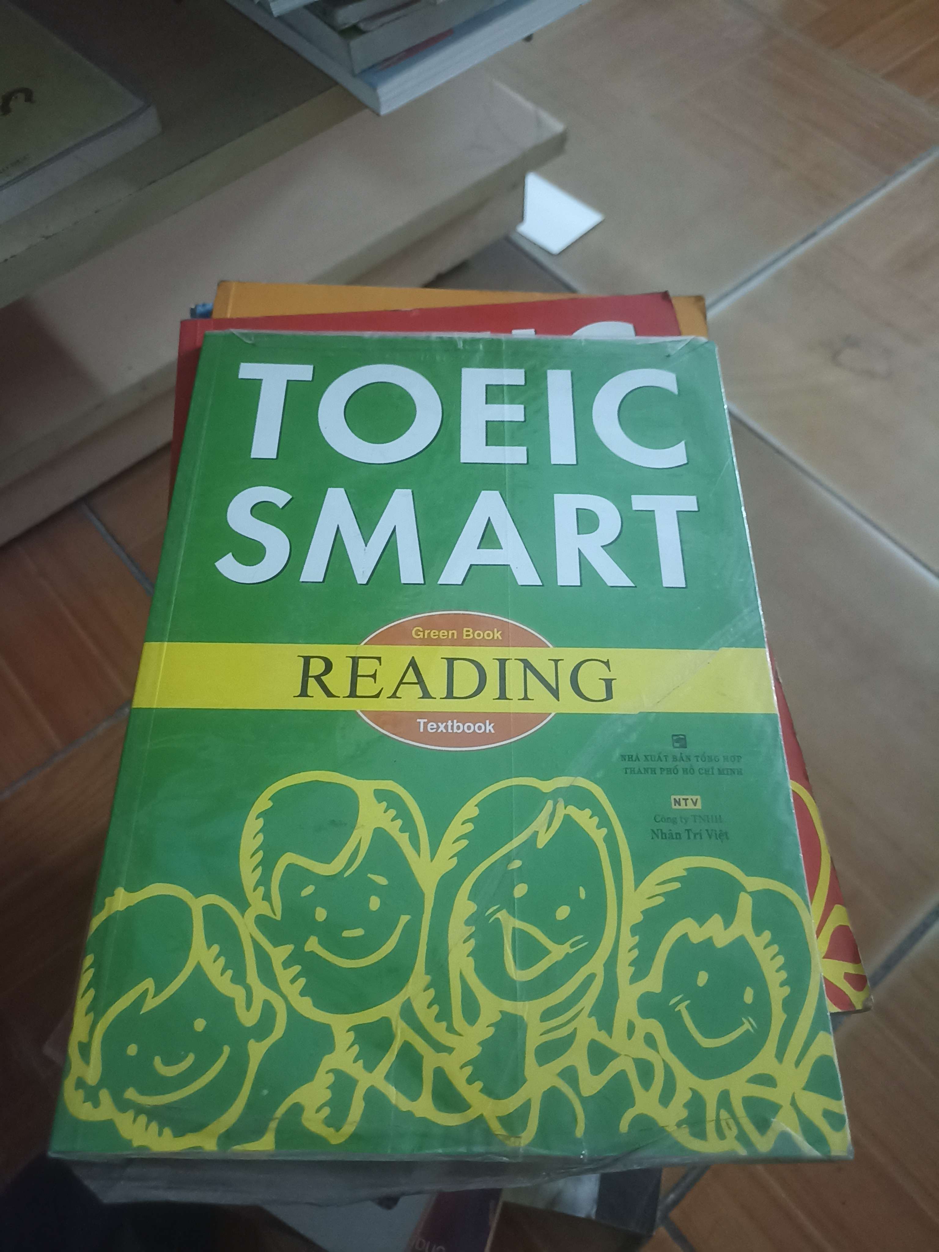 TOEIC SMART READING (GREEN BOOK) (Sách tự học tiếng Anh) VAVO-AK4ST4