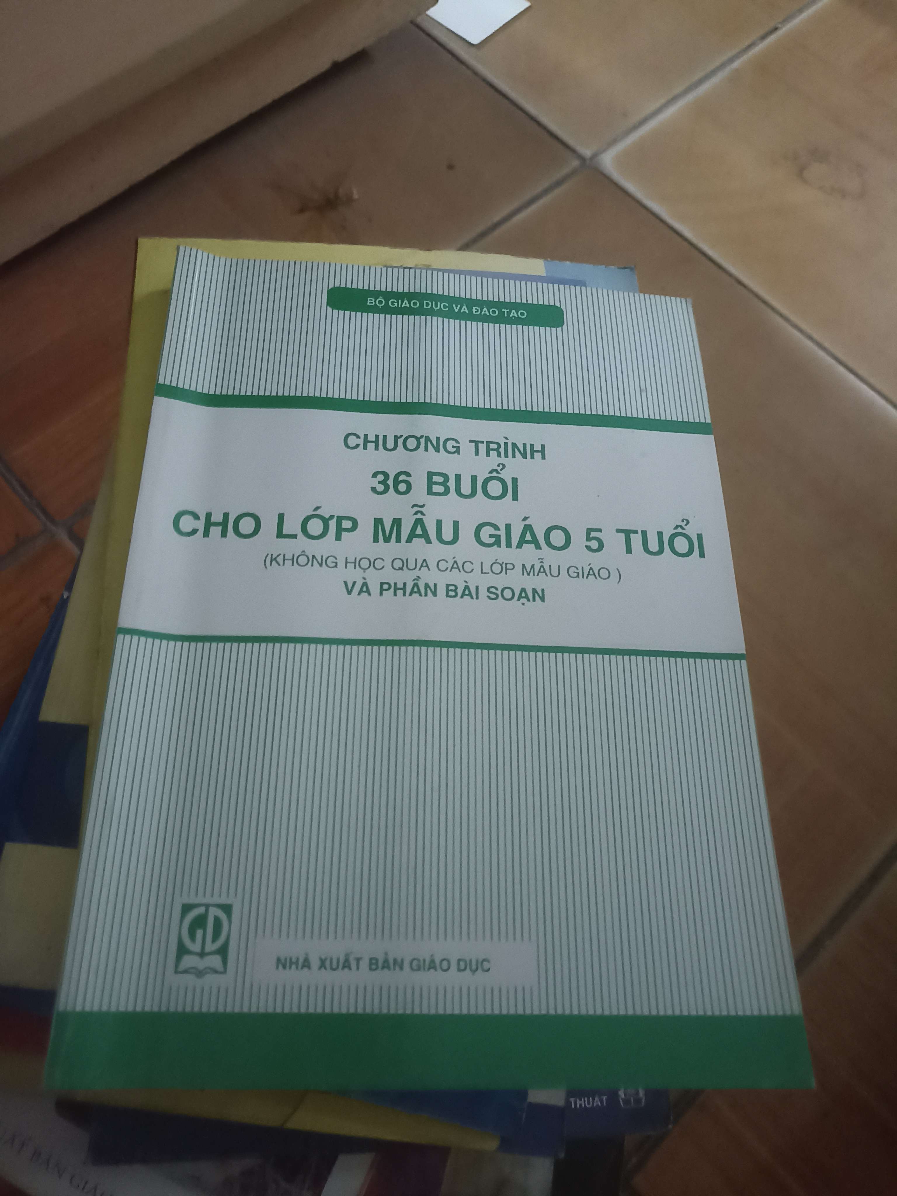 Chương trình 36 buổi cho lớp mẫu giáo 5 tuổi (không học qua các lớp mẫu giáo) và phần bài soạn 2002 (Sách giáo khoa - giáo trình) VAVO-AK4ST4