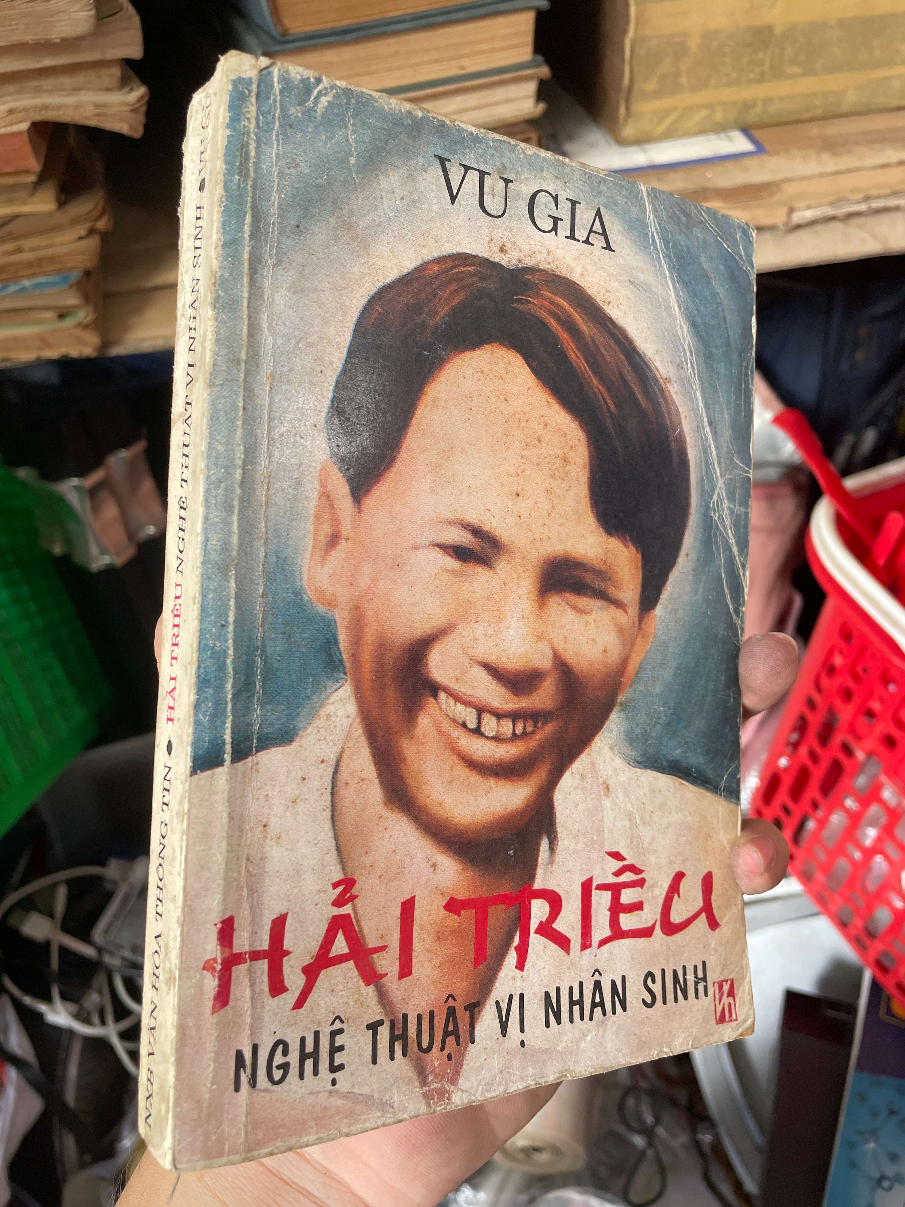 Hải Triều Nghệ Thuật Vị Nhân Sinh - Vu gia (Sách văn học) KSX