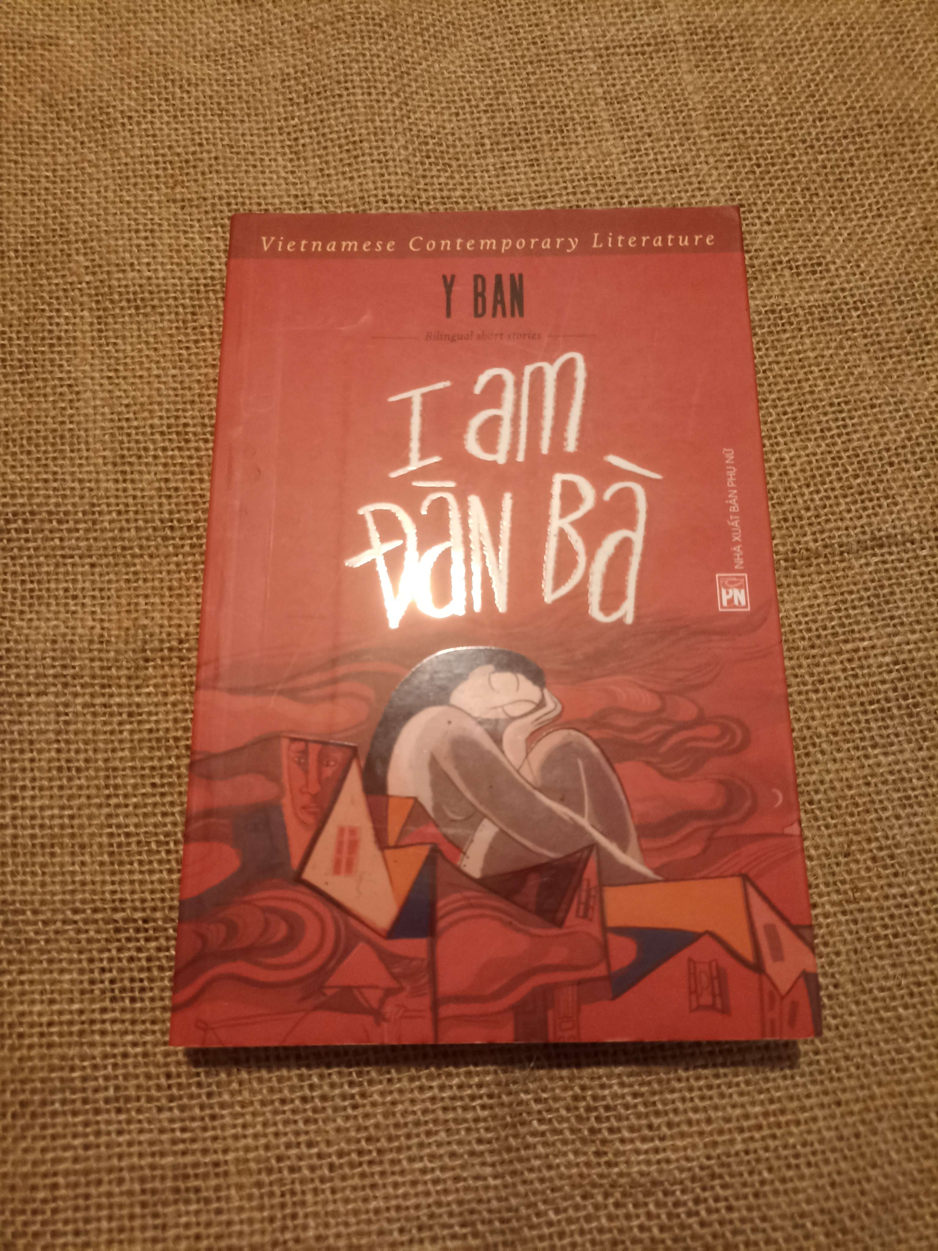 I Am Đàn Bà - Y Ban Mới 90% (Sách văn học) VAVO