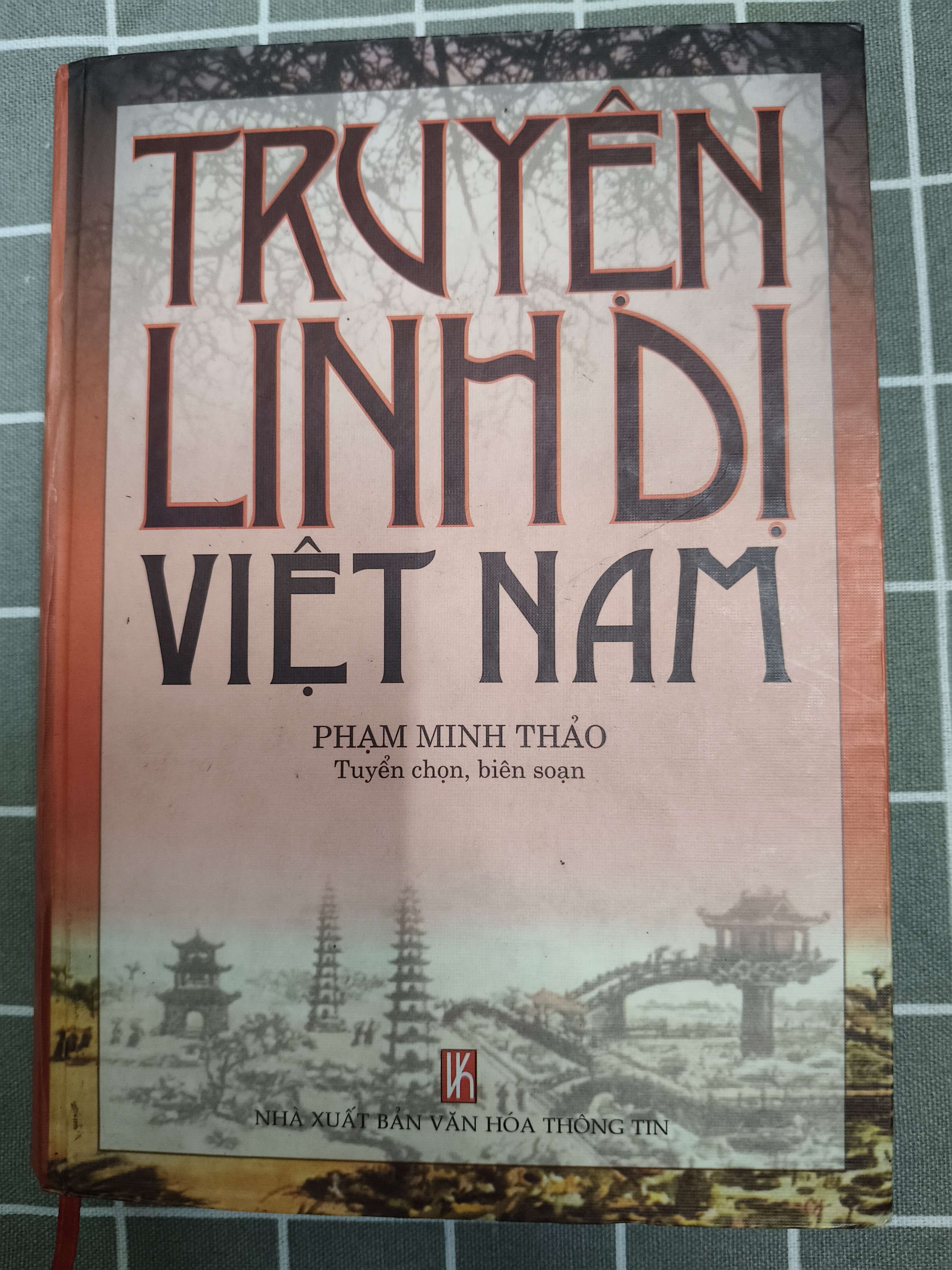 Truyện linh dị - 2006 - 631 trang - Bìa cứng (Sách văn học) ANTQ