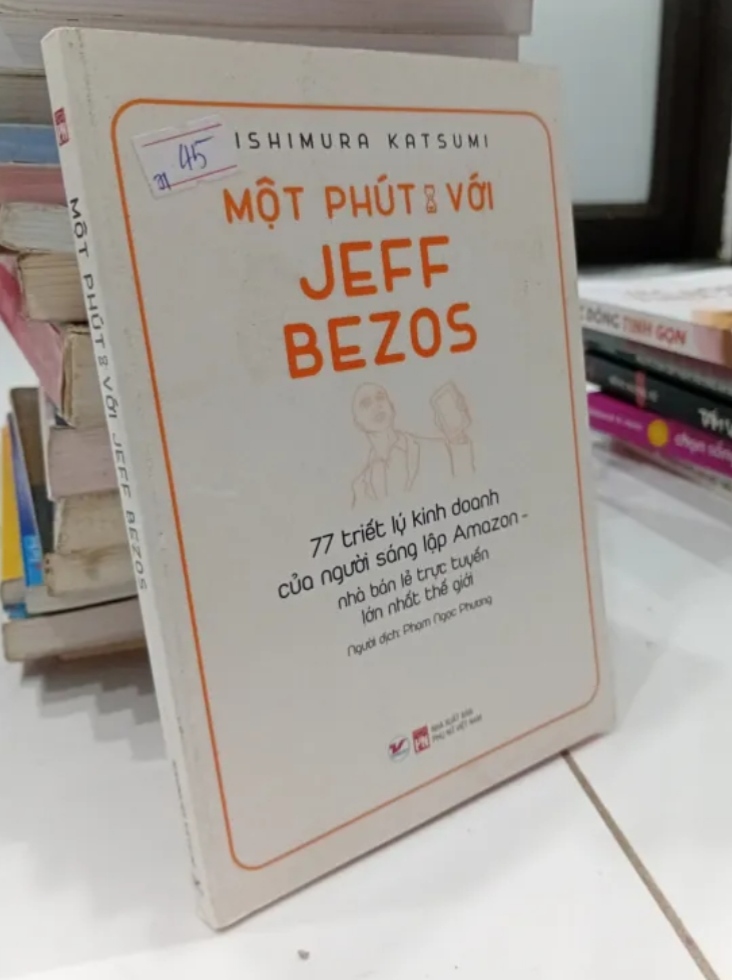 Một phút với Jeff Bezos - Nishimura Katsumi (Kỹ năng sống) TKB