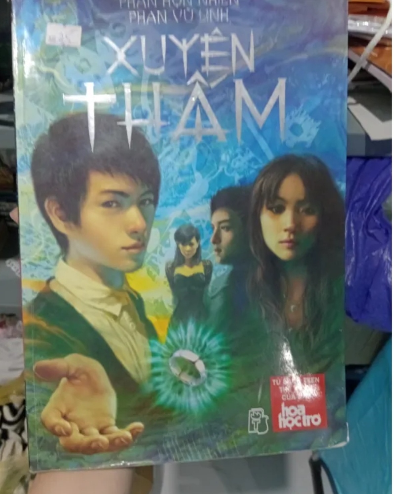 Xuyên Thấm - Phan Hồn Nhiên (Sách văn học) TKB