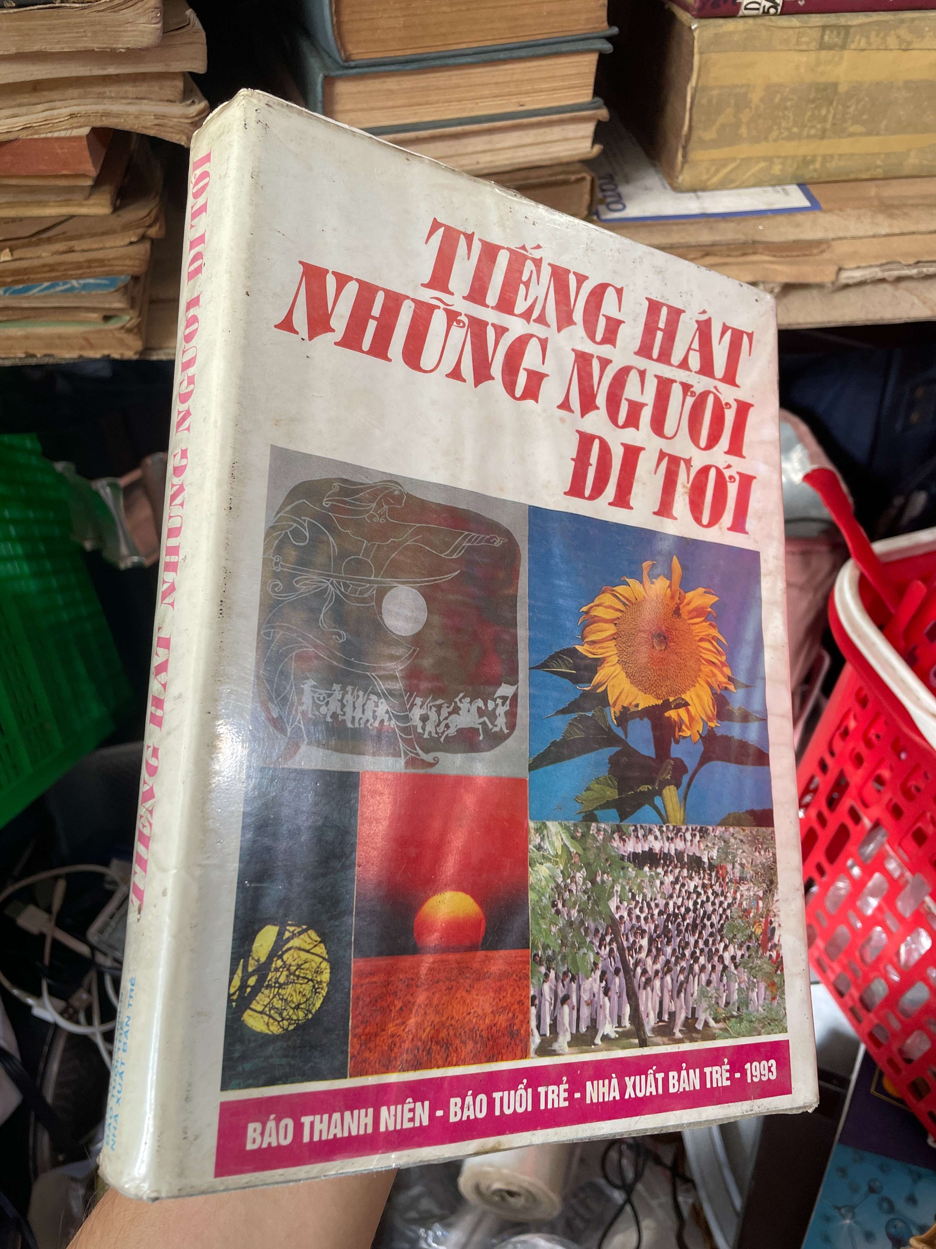 Tiếng Hát Nhũng Người Đi Tới (Sách văn học) KSX