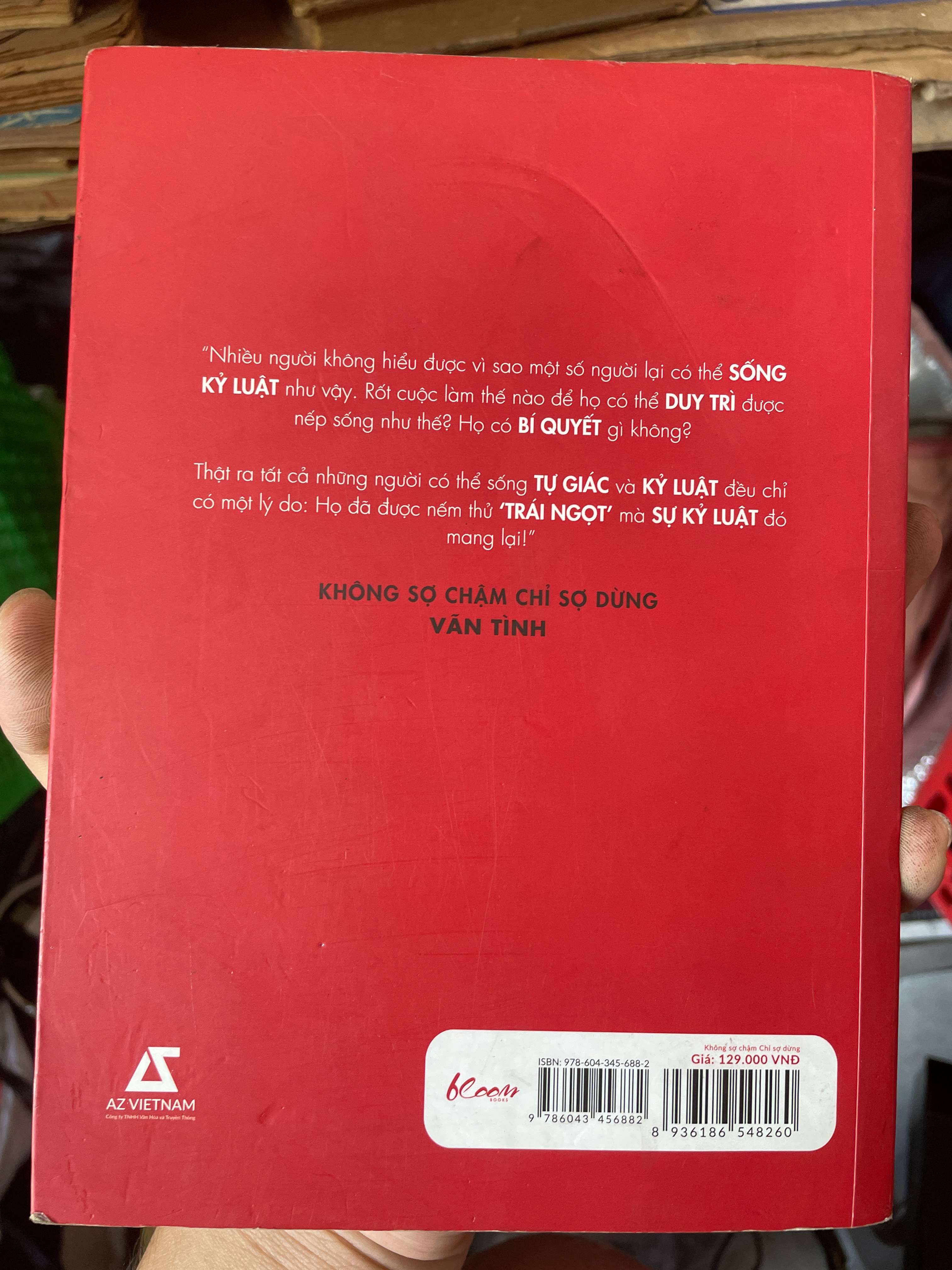 Vãn Tình - Huỳnh Nhã Thy (Sách văn học) KSX