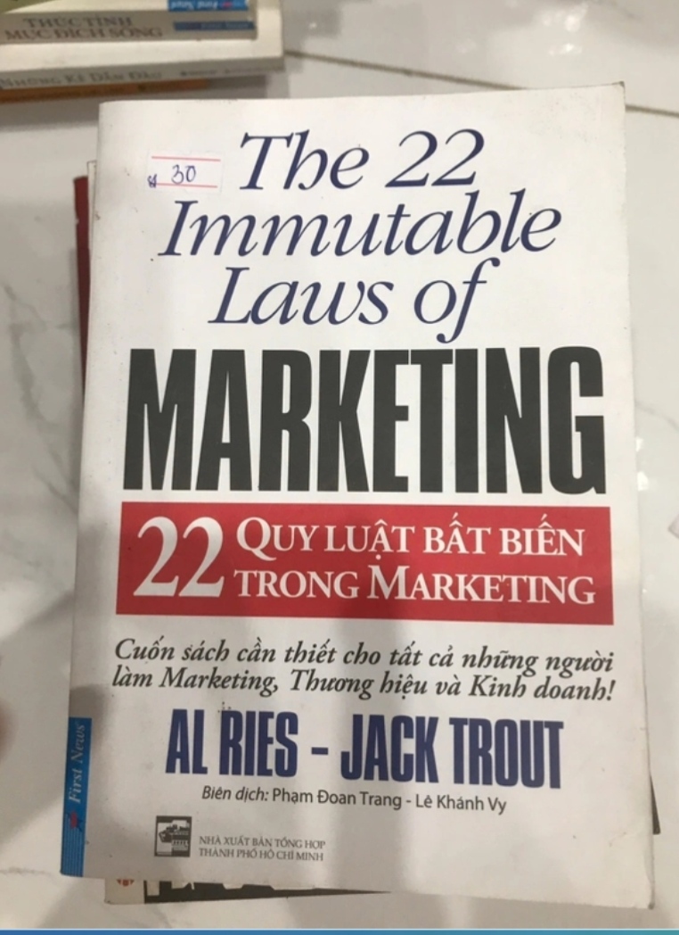 22 Quy luật Bất biến trong Marketing - Al Ries và Jack Trout (Kỹ năng sống) TKB